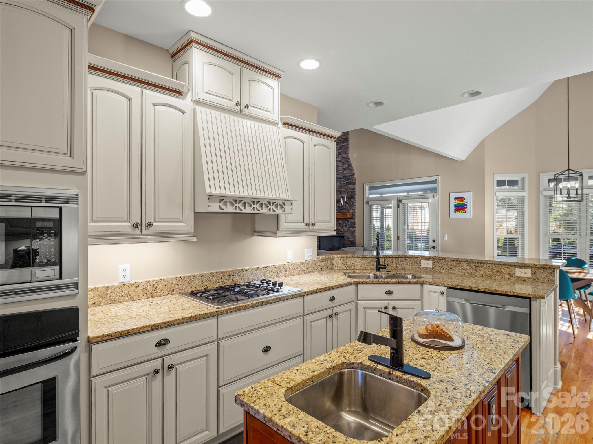 47 Ledgestone Drive — Fairview