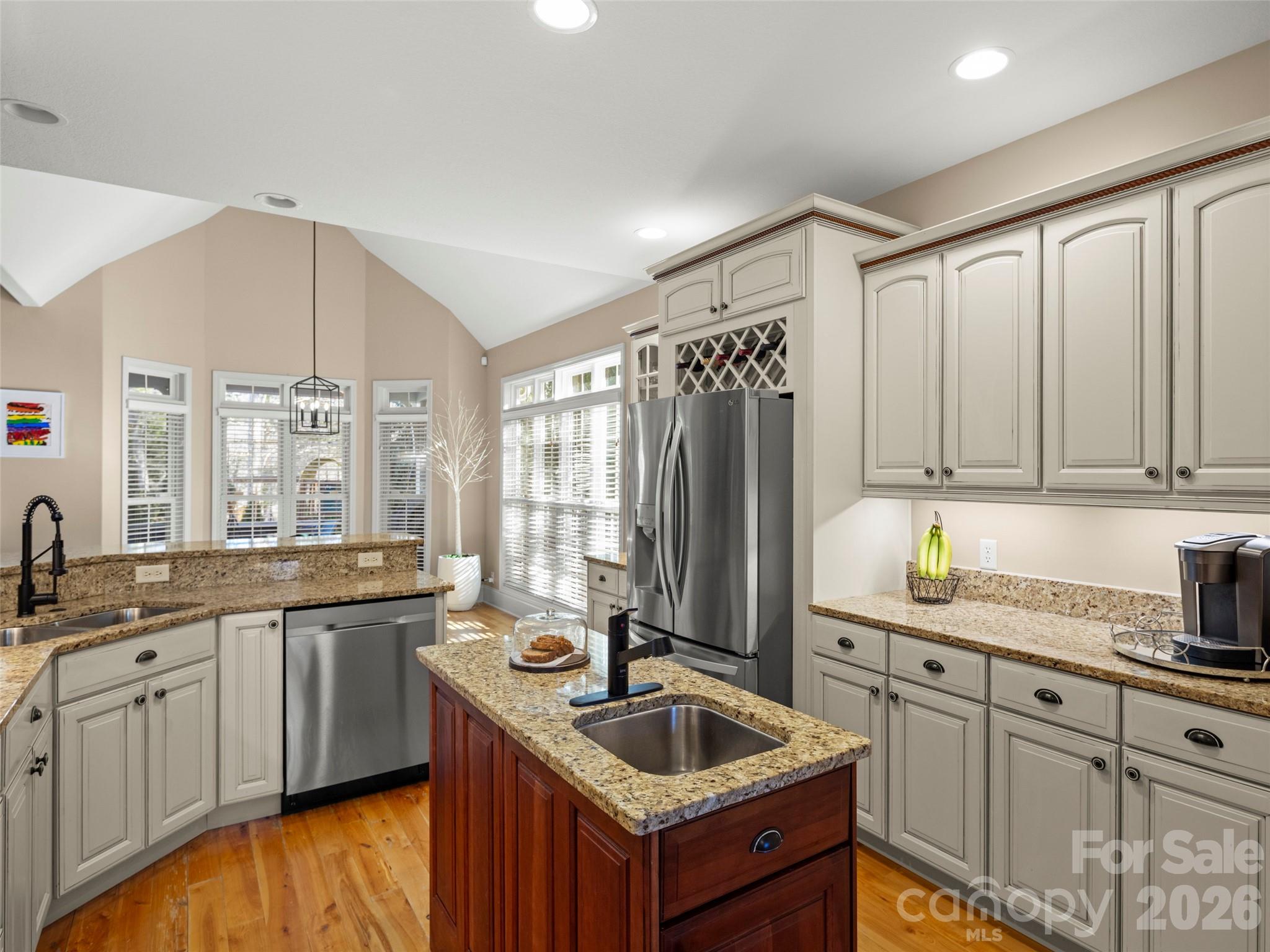 47 Ledgestone Drive — Fairview