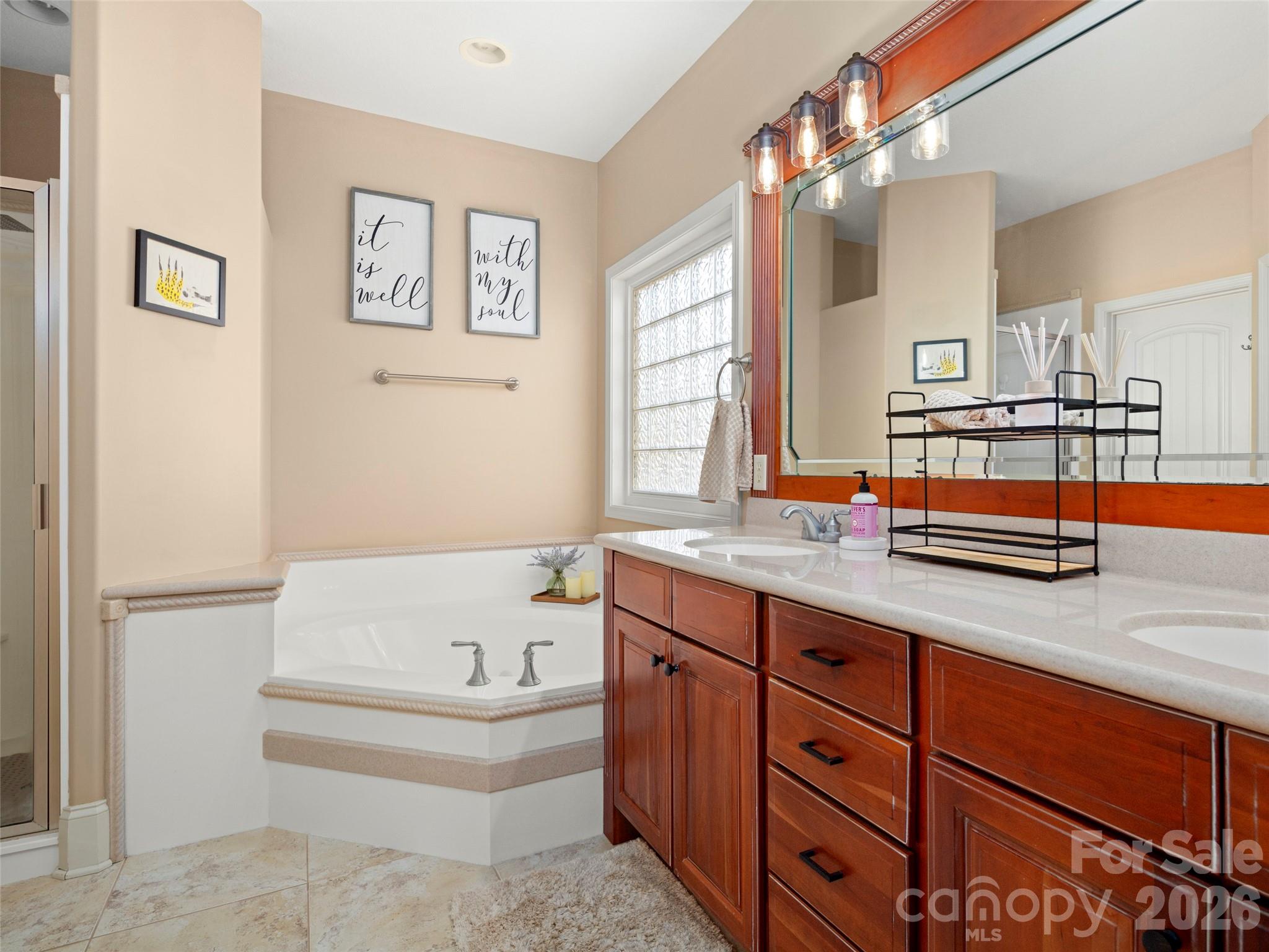 47 Ledgestone Drive — Fairview