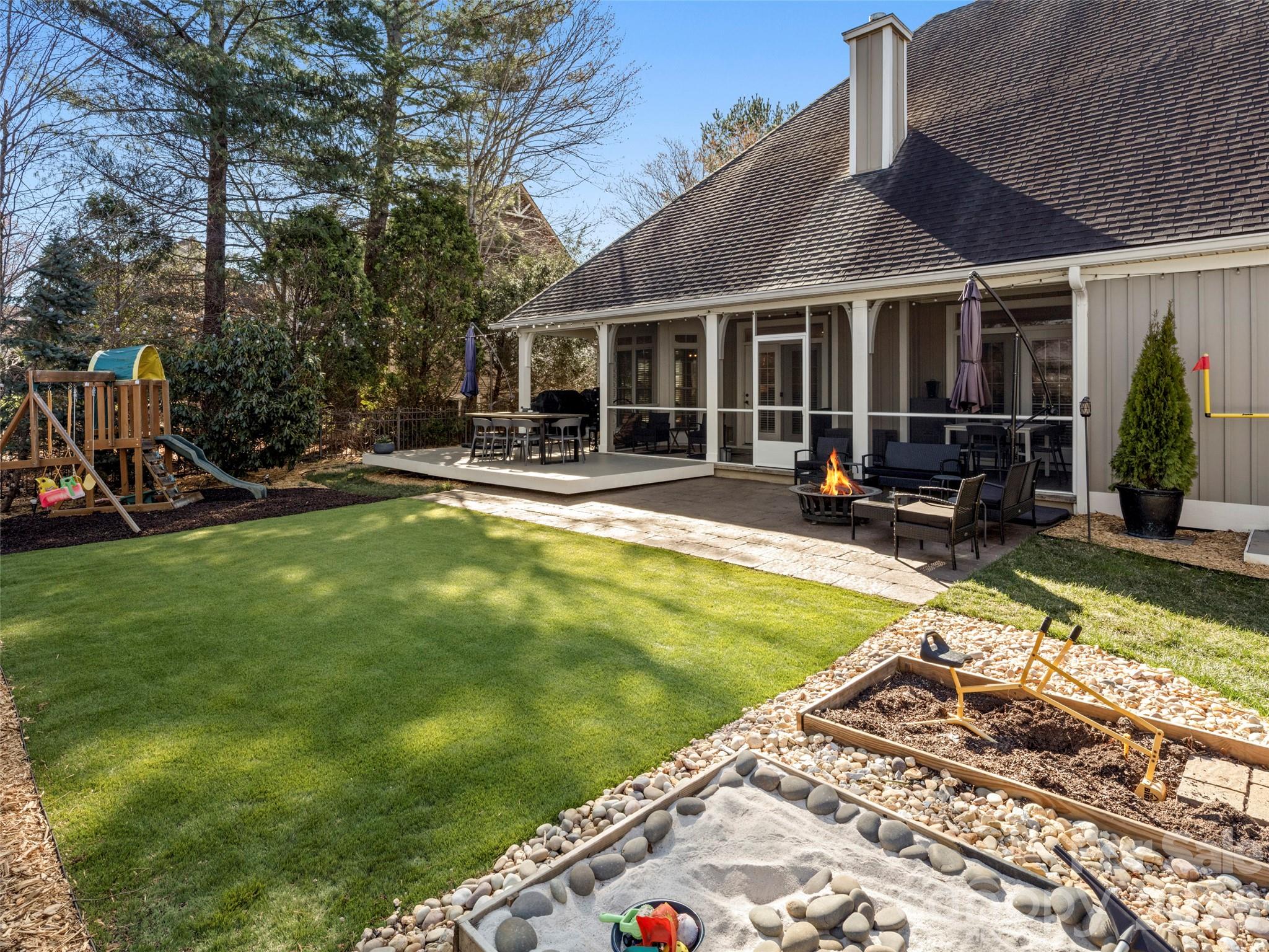 47 Ledgestone Drive — Fairview