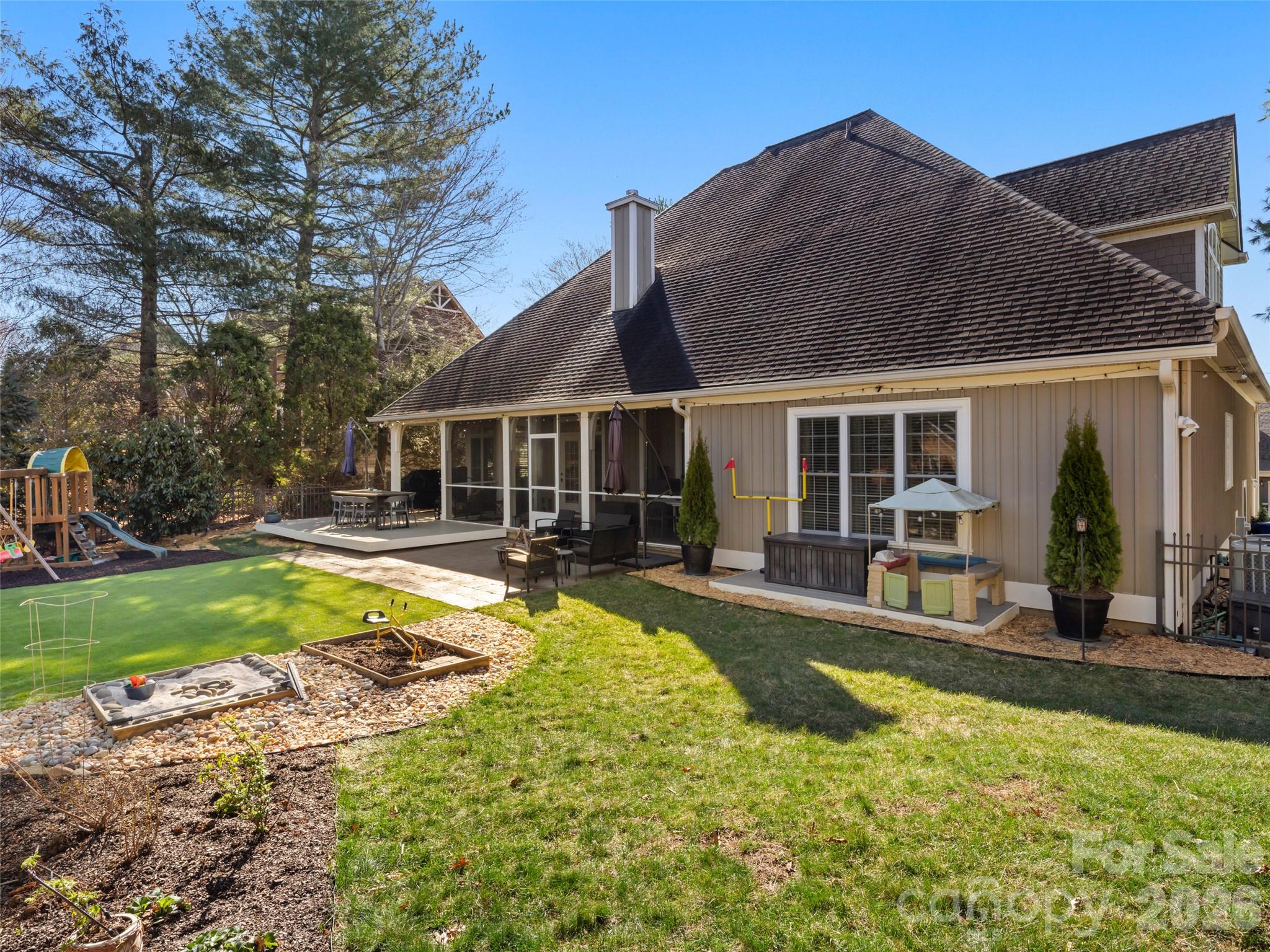 47 Ledgestone Drive — Fairview