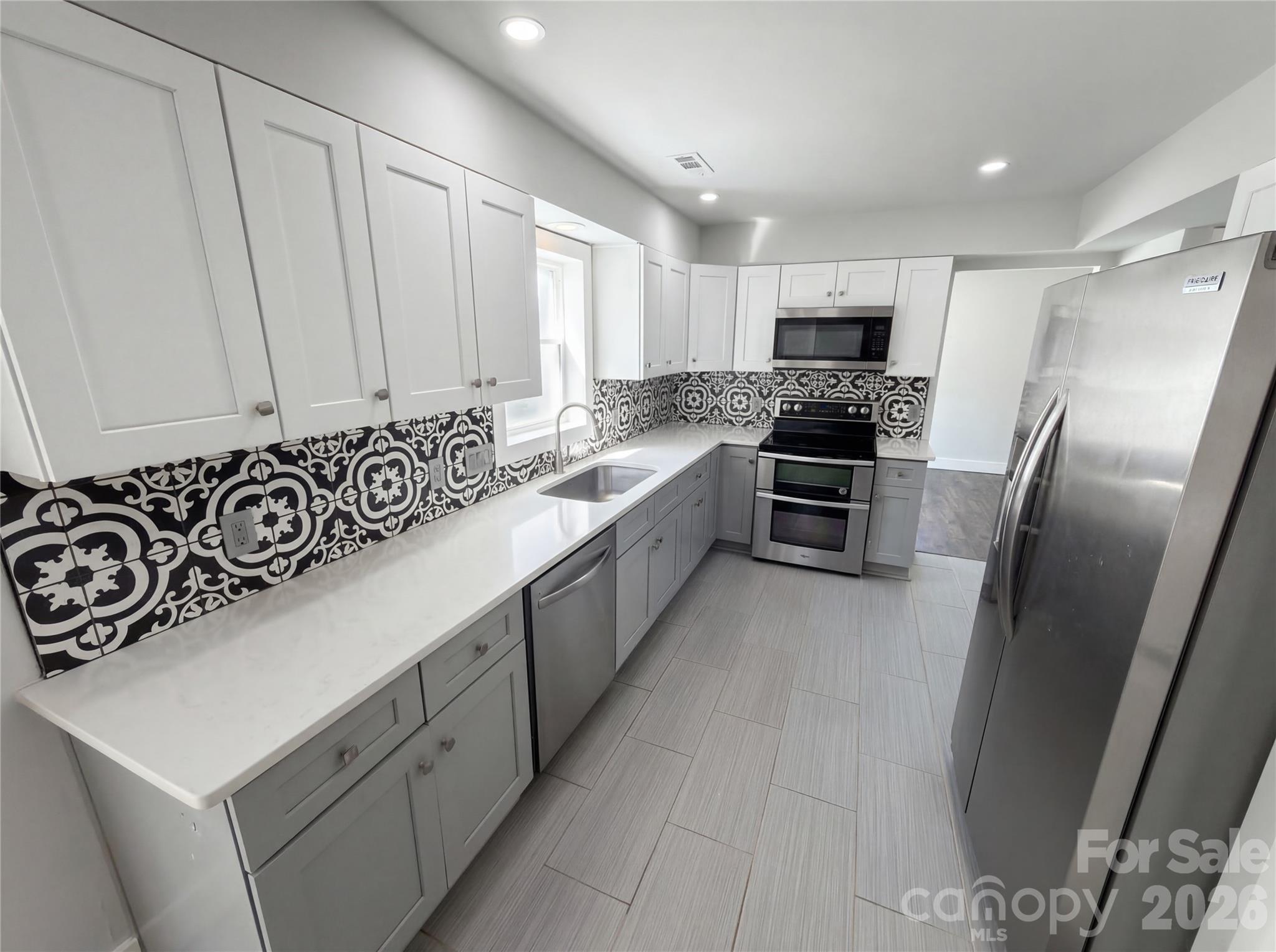 12015 Landen Drive — Charlotte