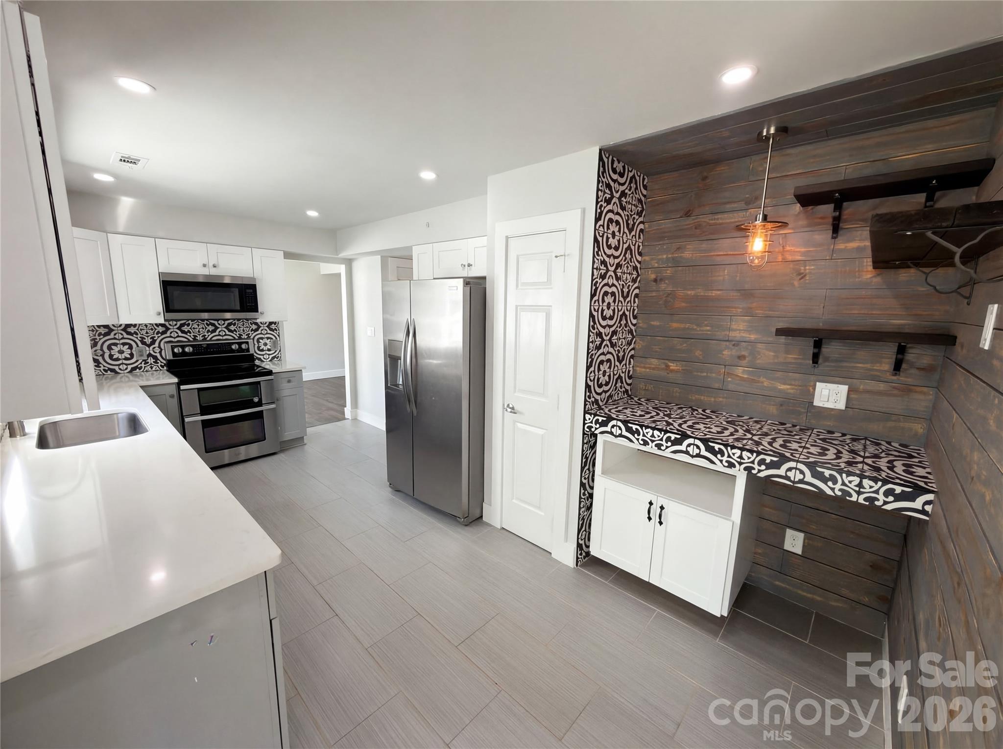 12015 Landen Drive — Charlotte