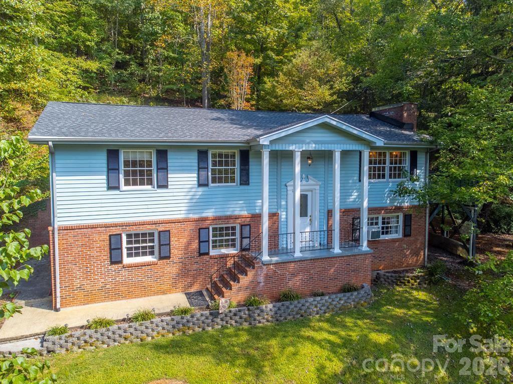 1168 North Country Club Drive — Cullowhee