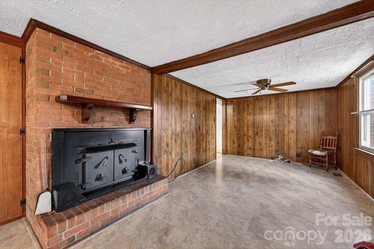 199 Mckinnon Avenue NE — Concord