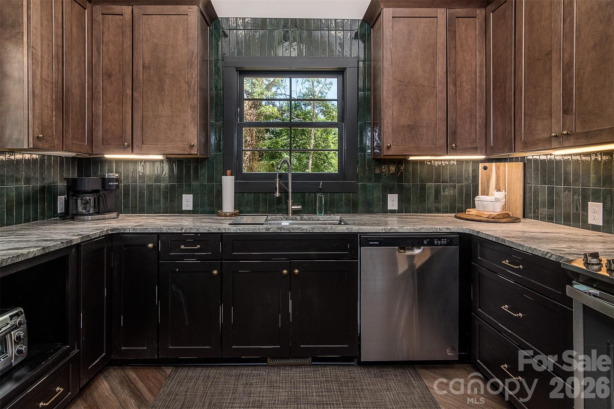 518 W Sharpe Street — Statesville