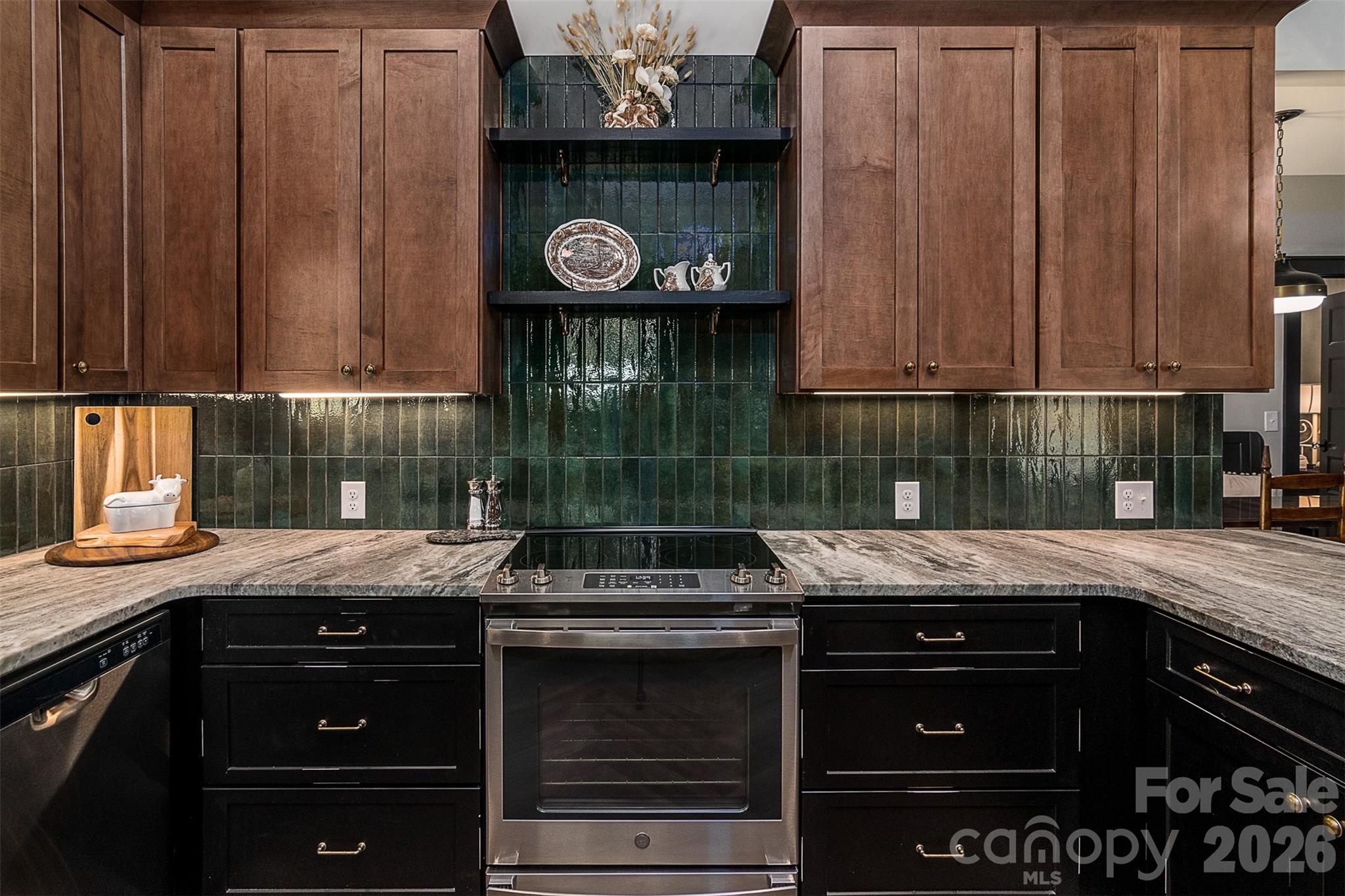 518 W Sharpe Street — Statesville