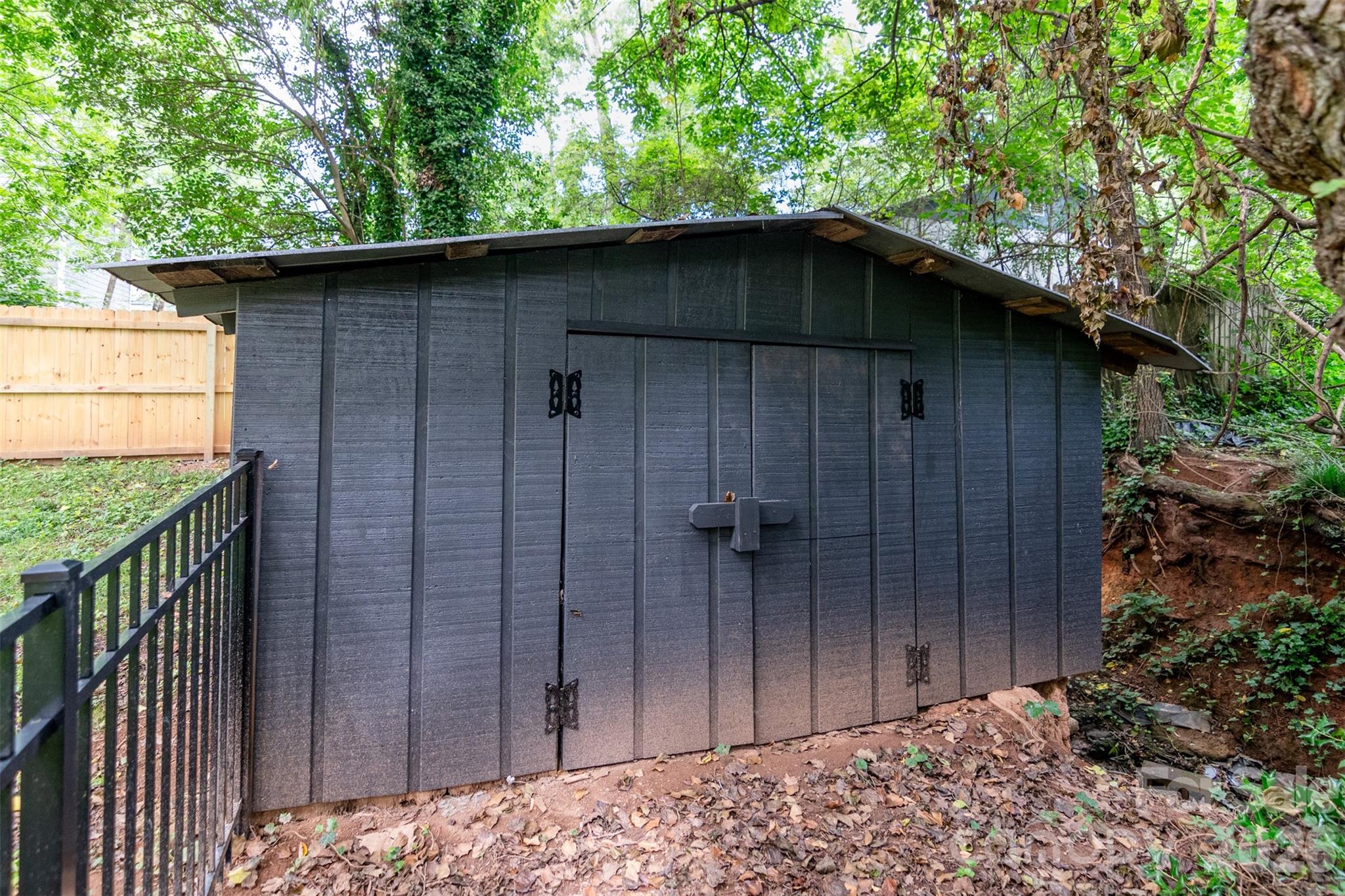 518 W Sharpe Street — Statesville