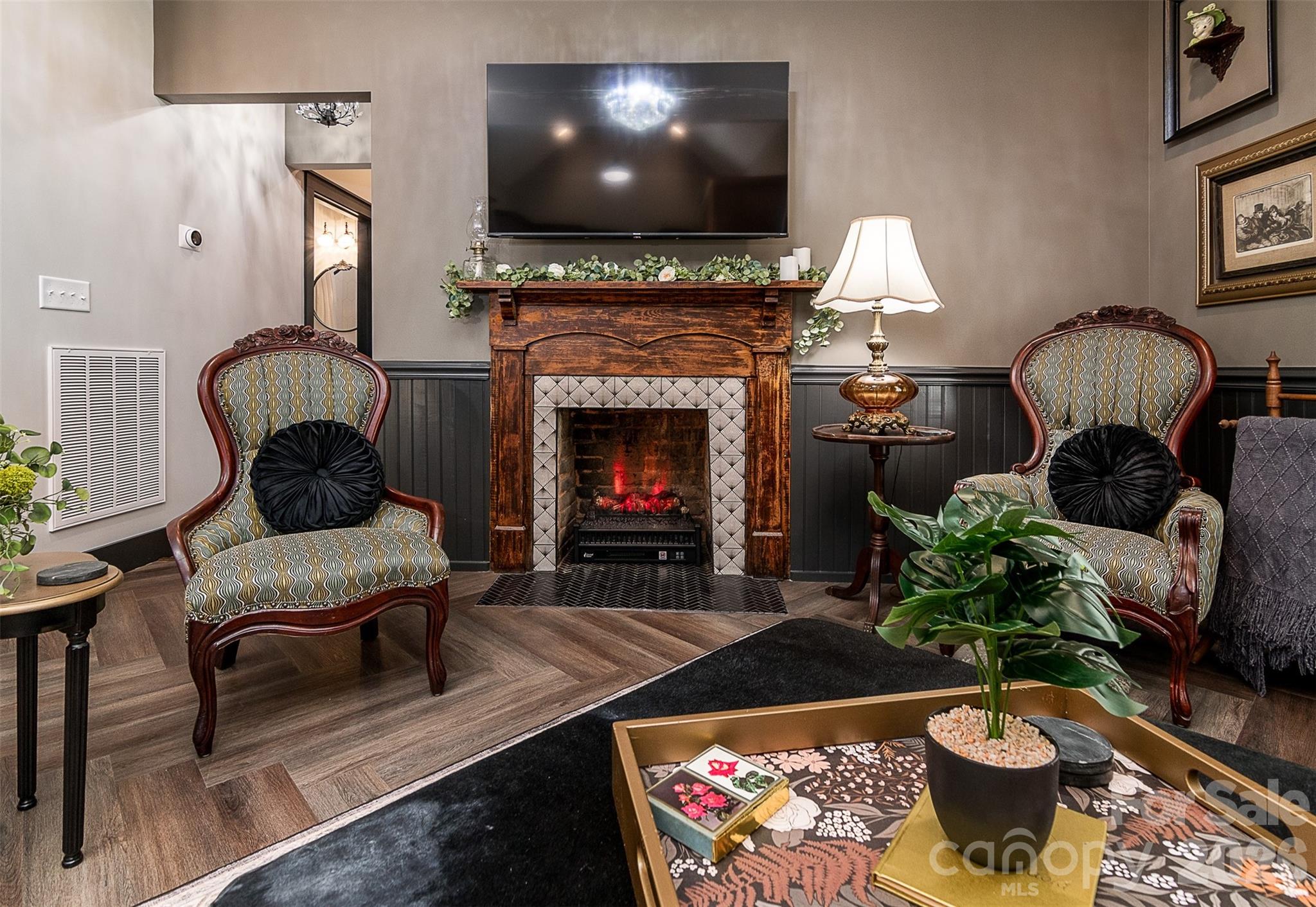 518 W Sharpe Street — Statesville