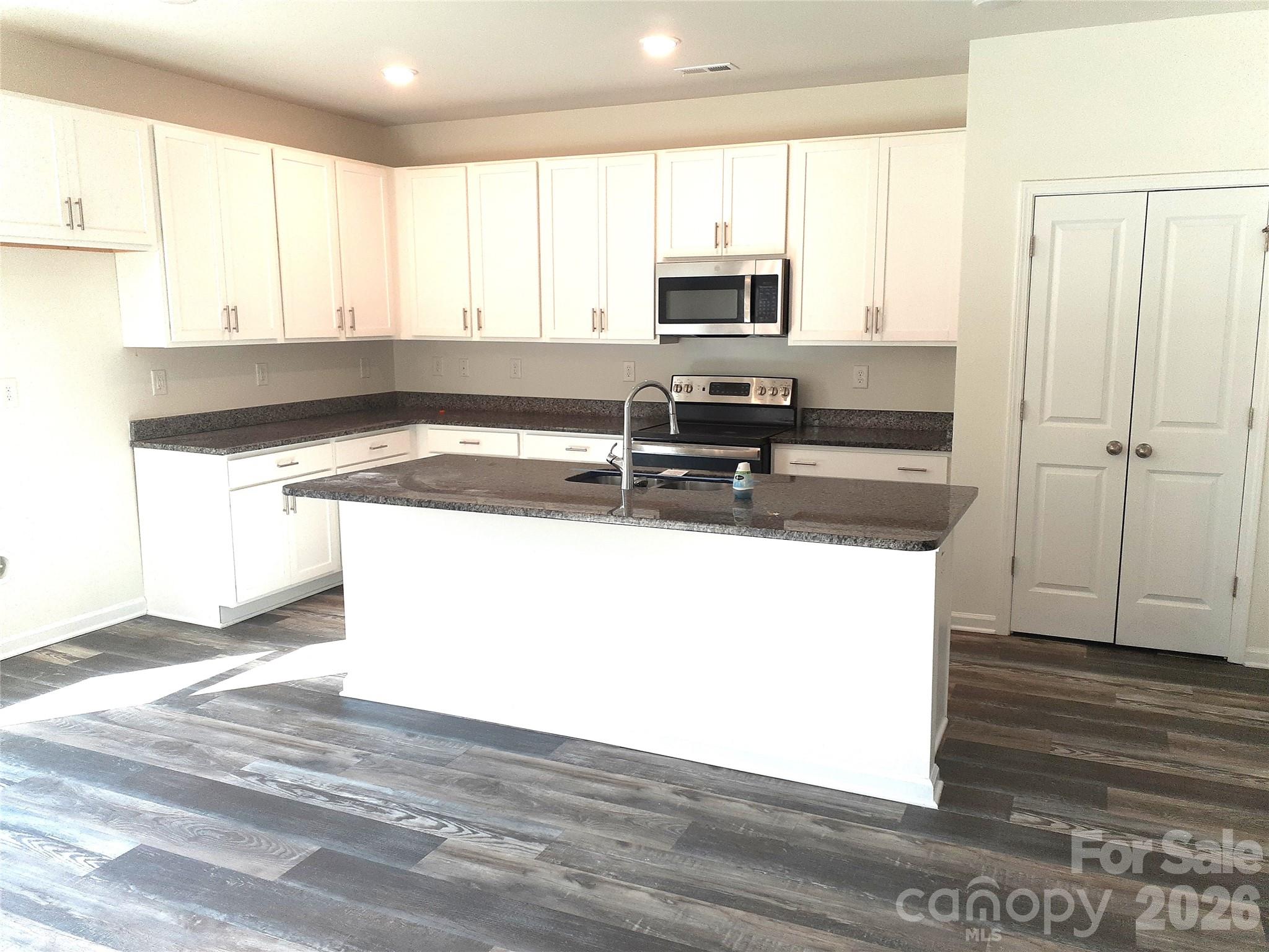 2019 Arapaho Drive — Charlotte