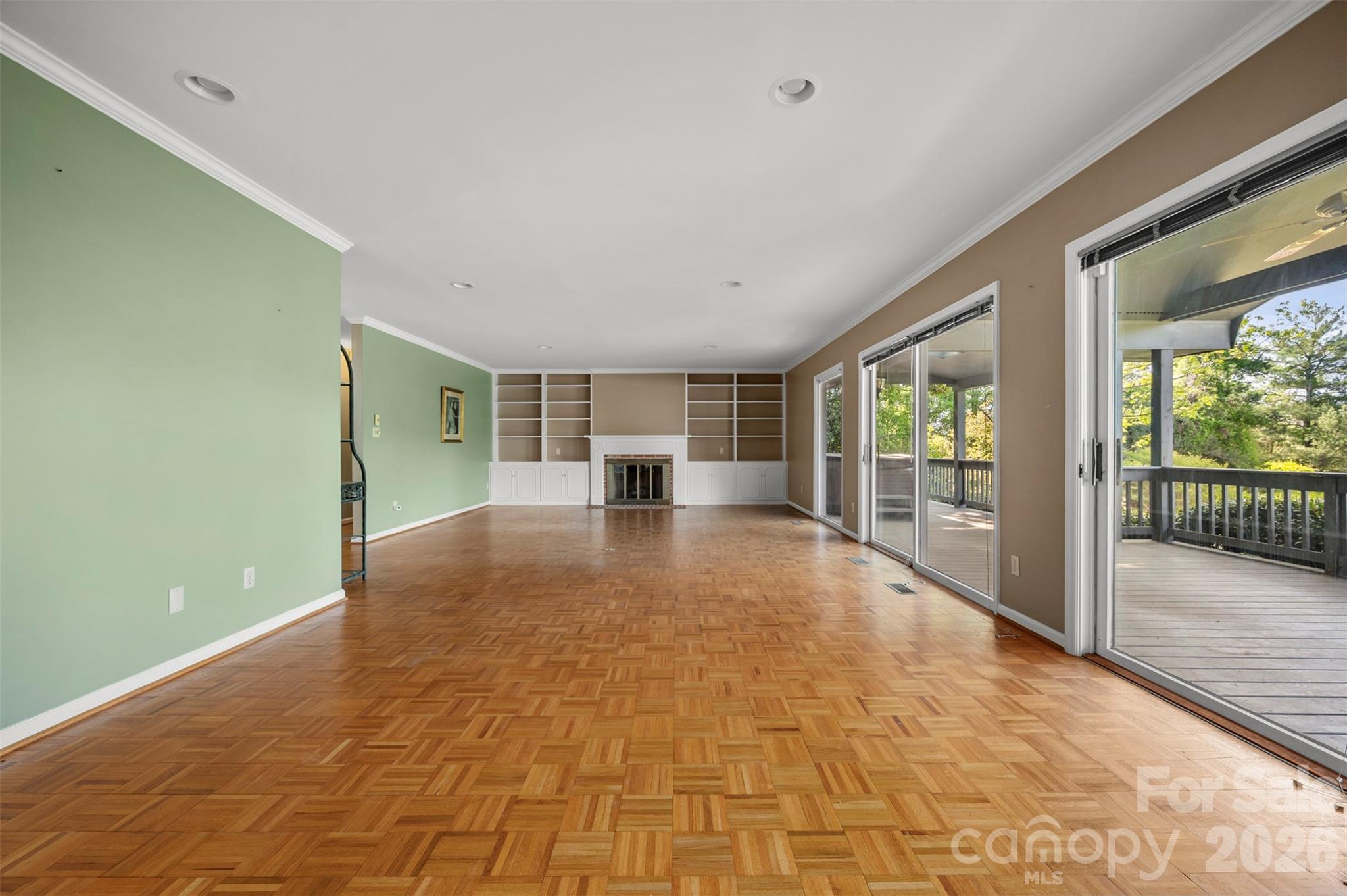 176 Fox Run Lane — Tryon