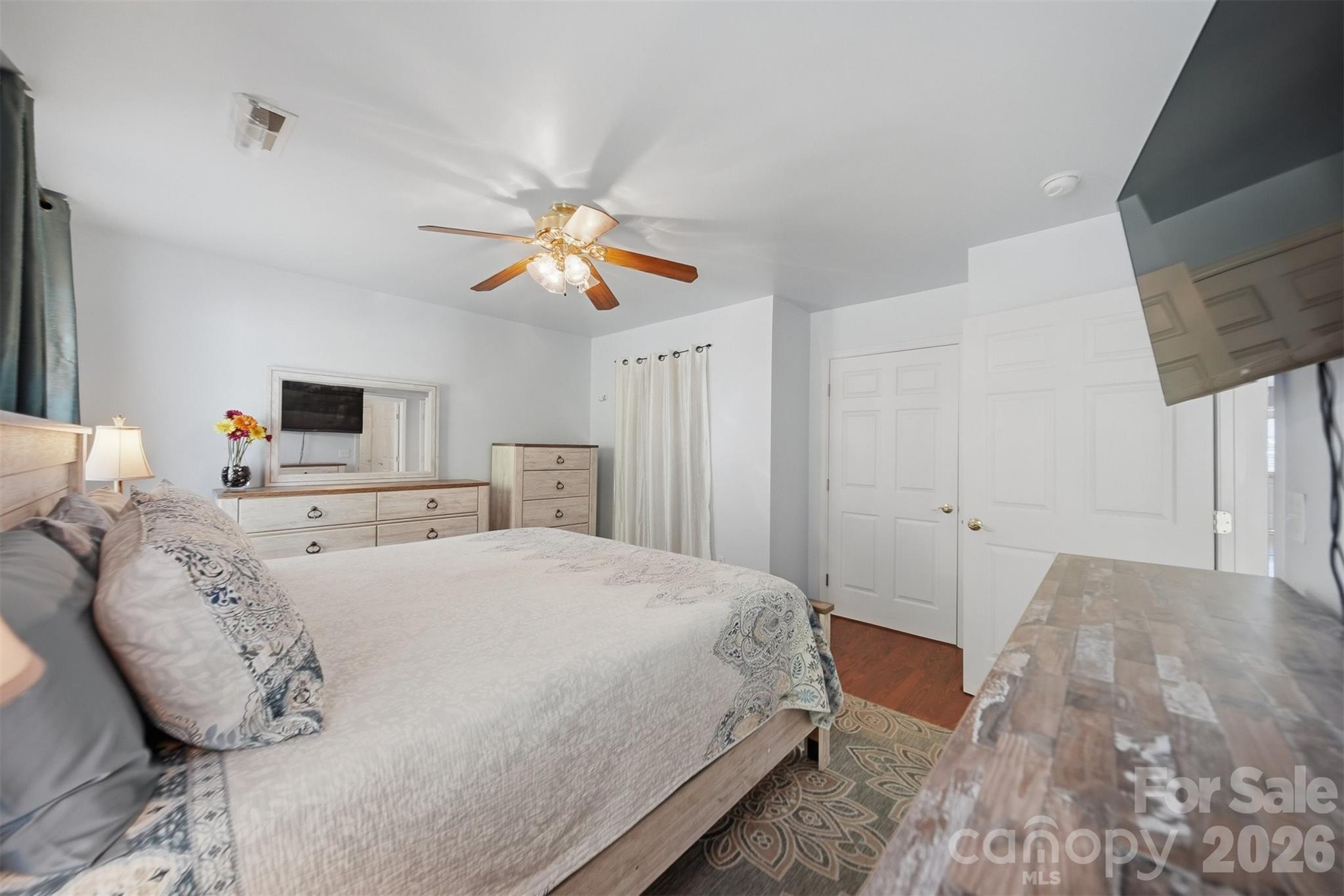 1662 Golden Cedar Lane — Newton