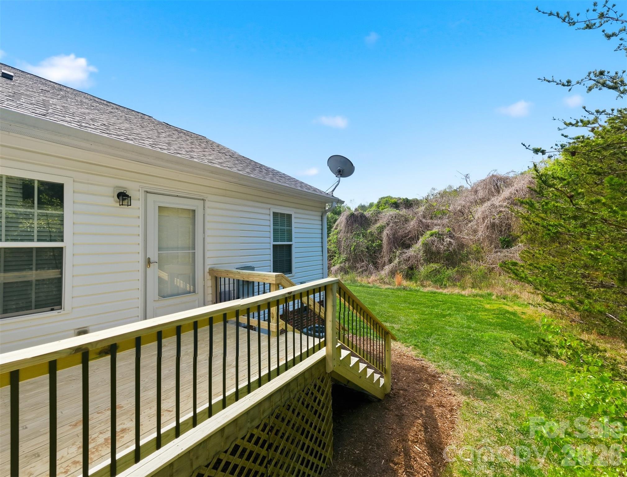 1662 Golden Cedar Lane — Newton