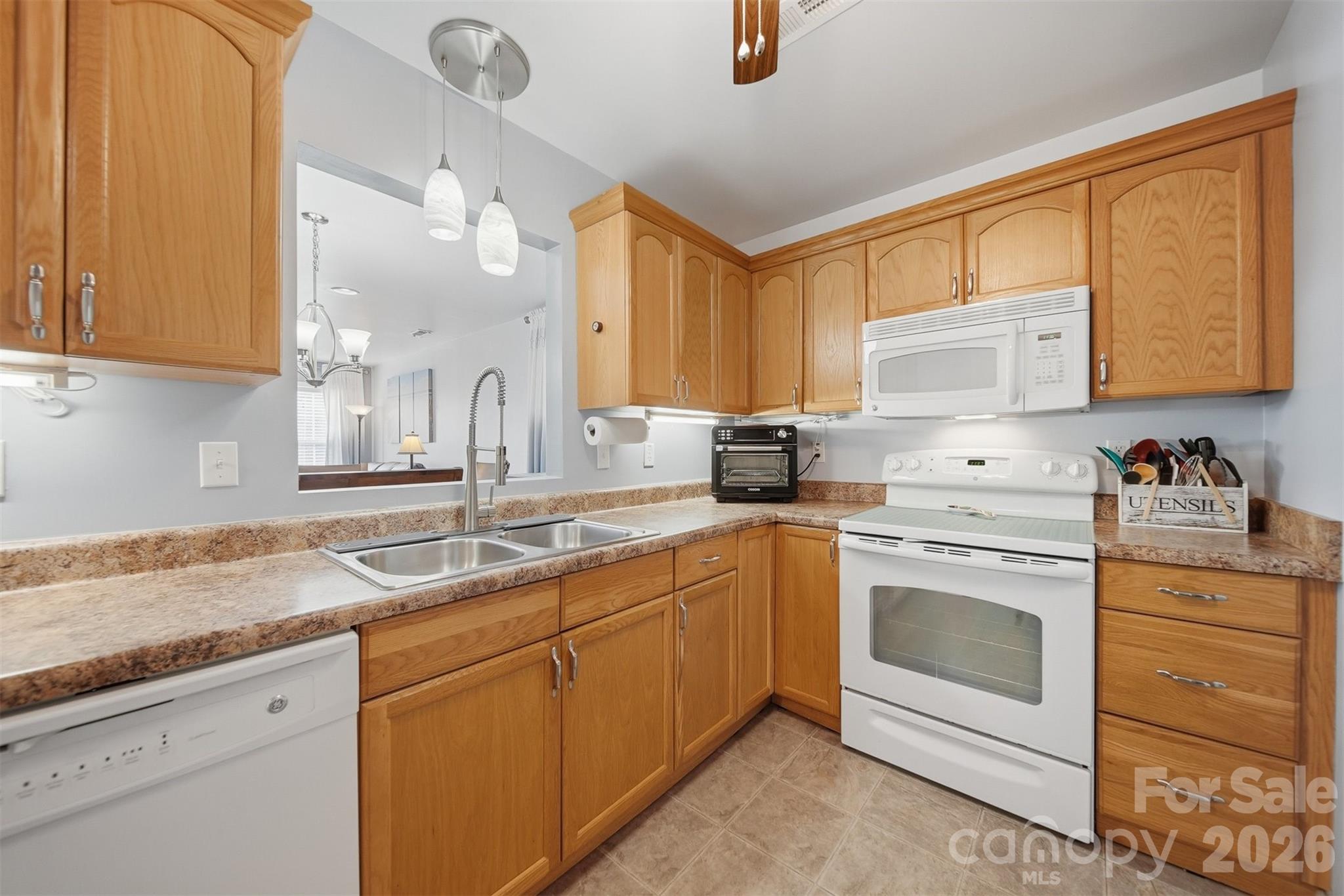 1662 Golden Cedar Lane — Newton