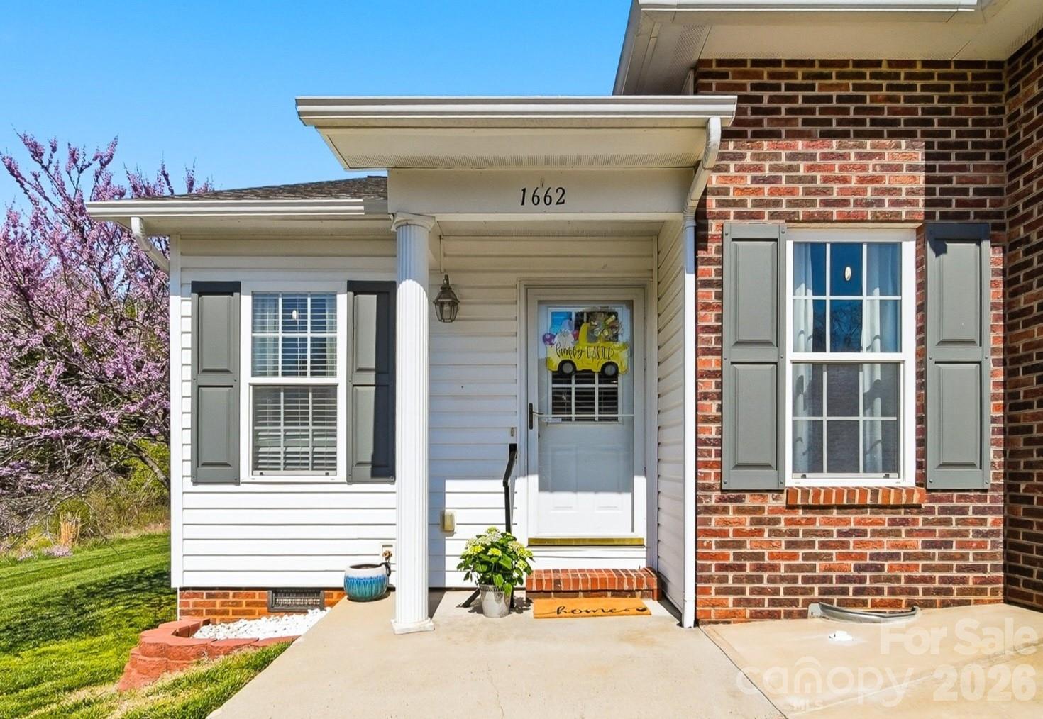 1662 Golden Cedar Lane — Newton