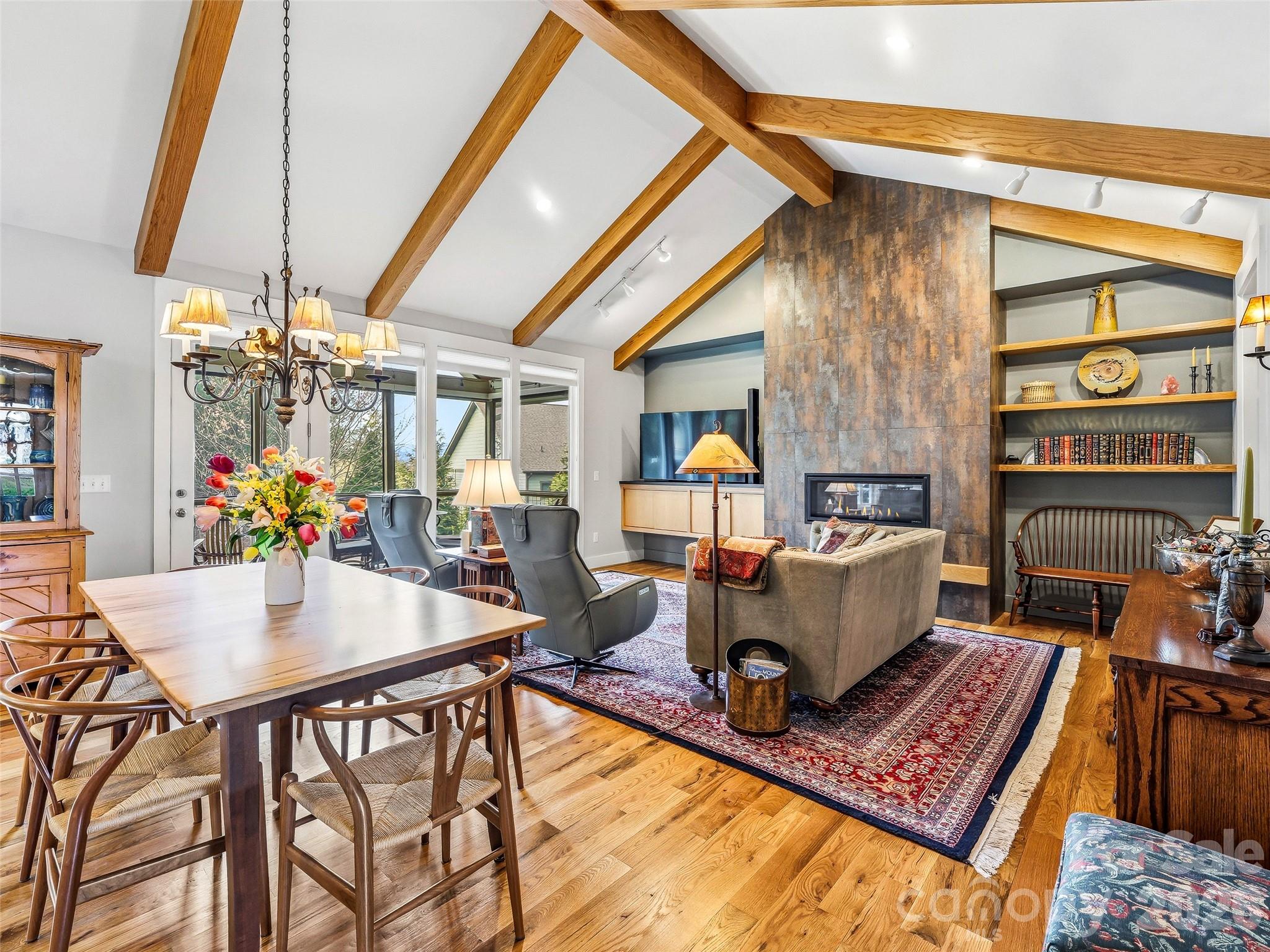 242 Whistlewood Lane — Hendersonville