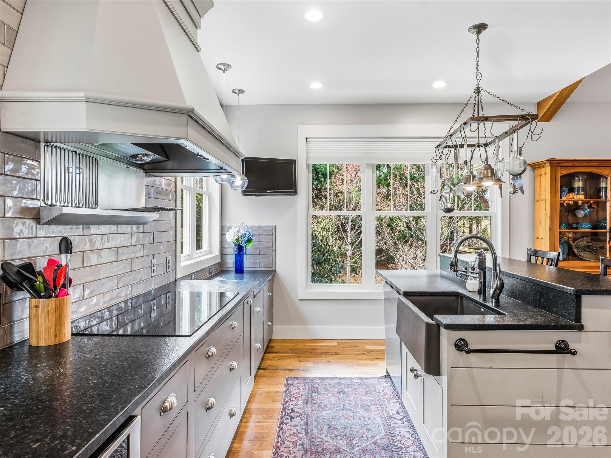 242 Whistlewood Lane — Hendersonville