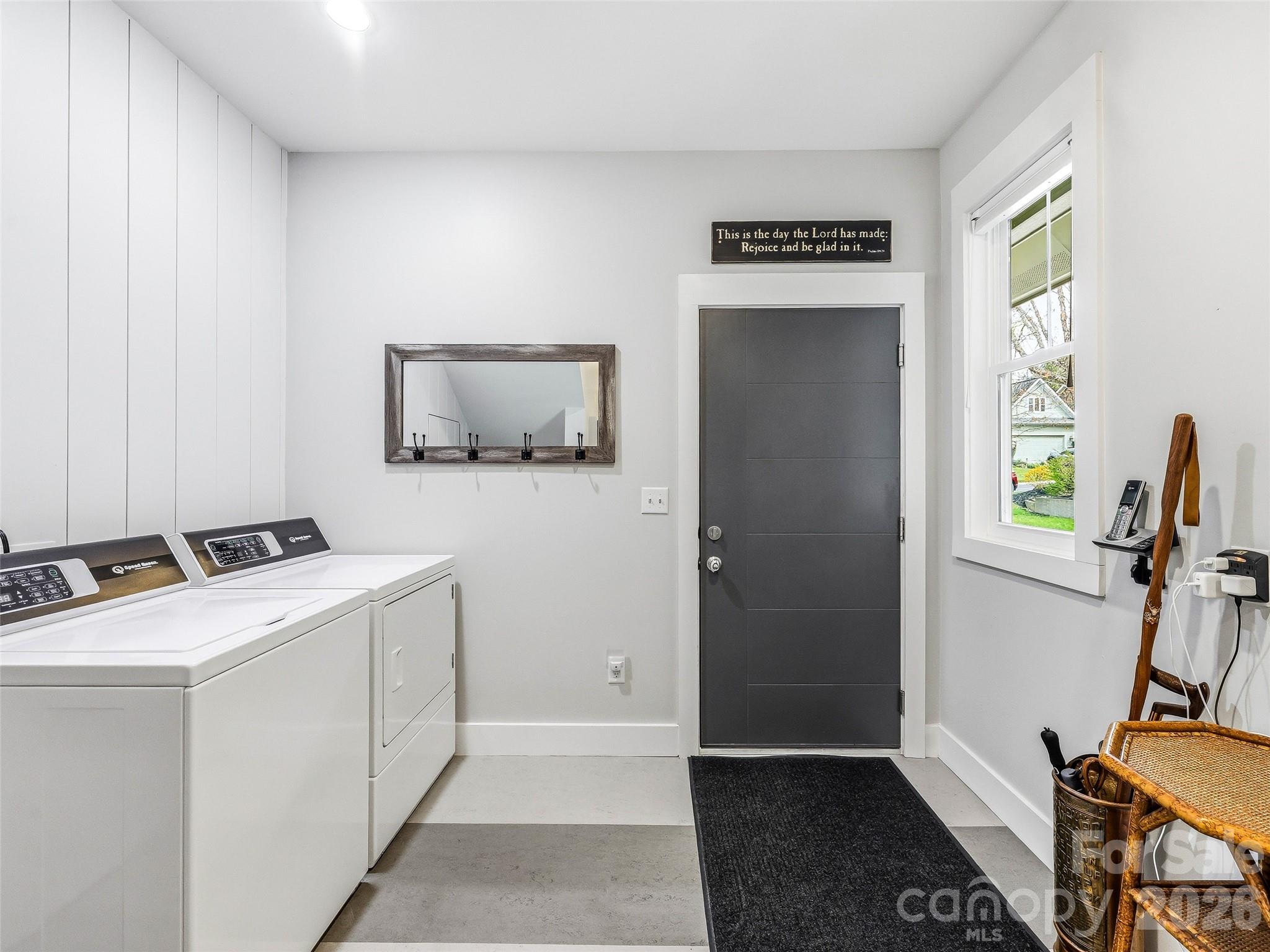 242 Whistlewood Lane — Hendersonville