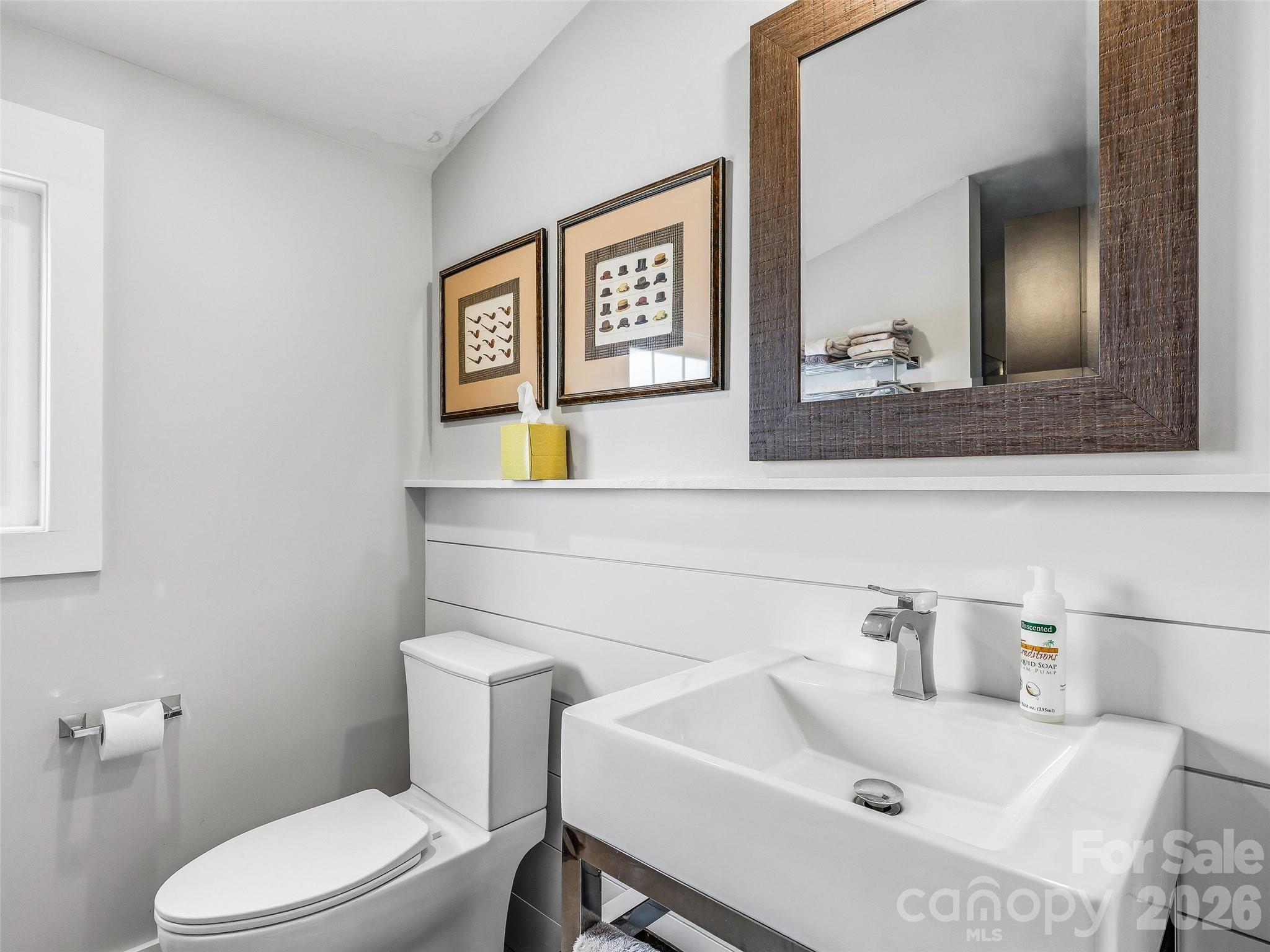 242 Whistlewood Lane — Hendersonville