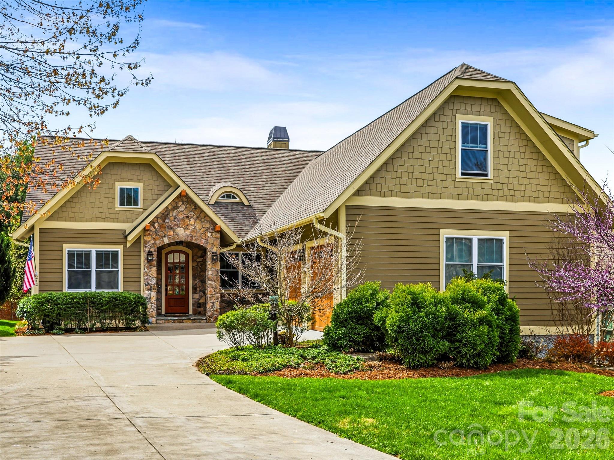242 Whistlewood Lane — Hendersonville