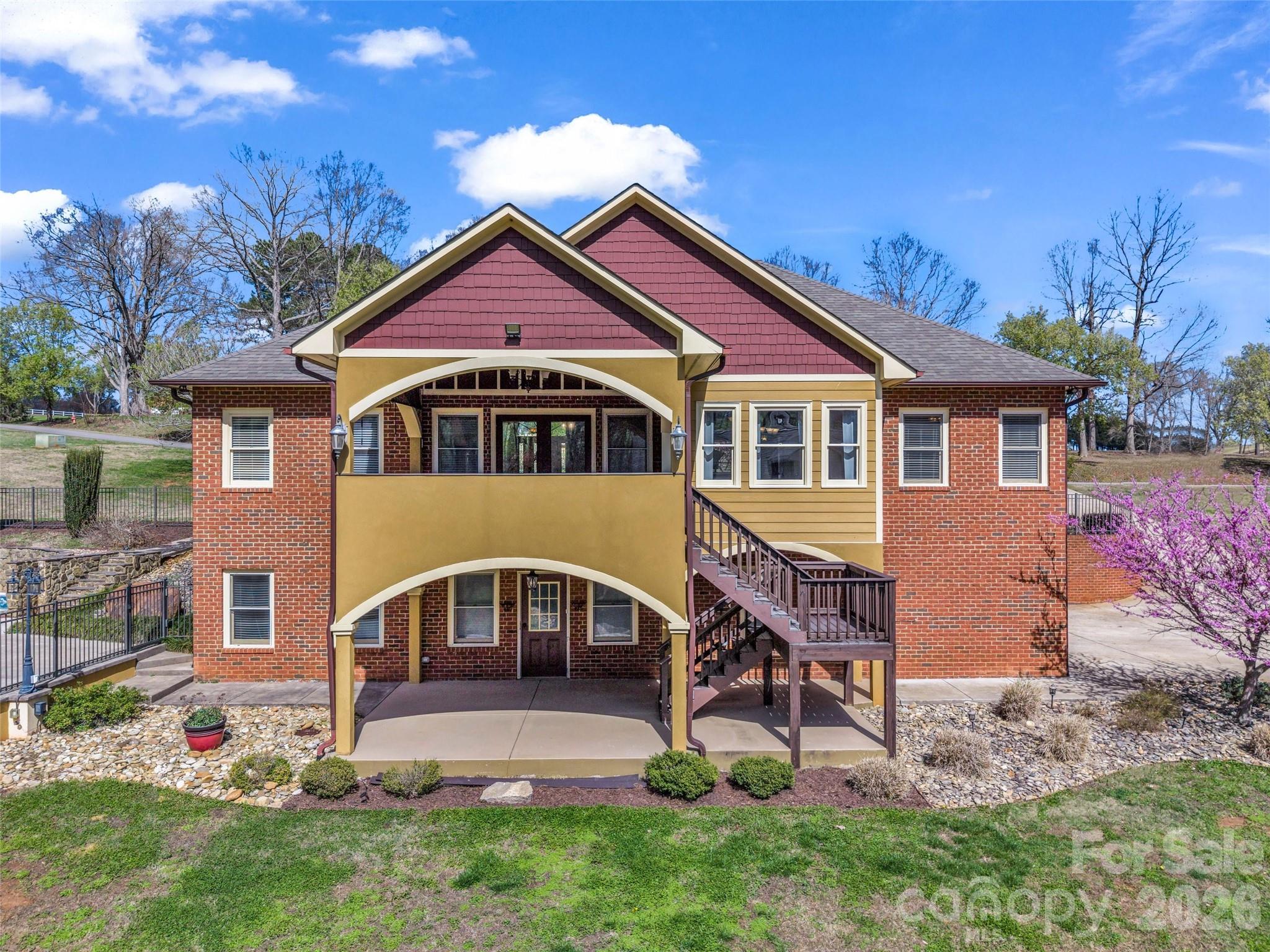 148 Fairway Drive — Forest City