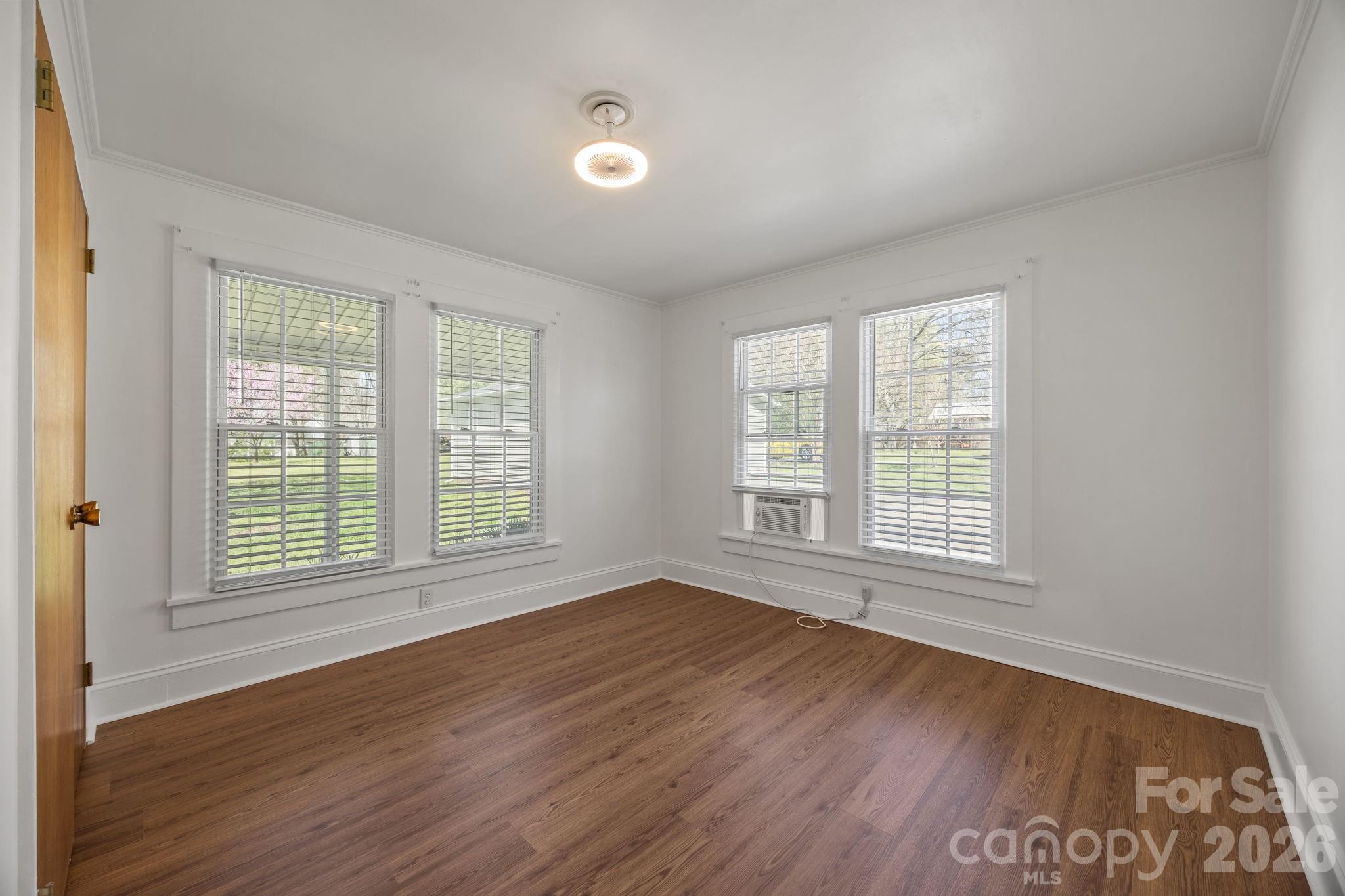 414 S Spencer Avenue — Spencer