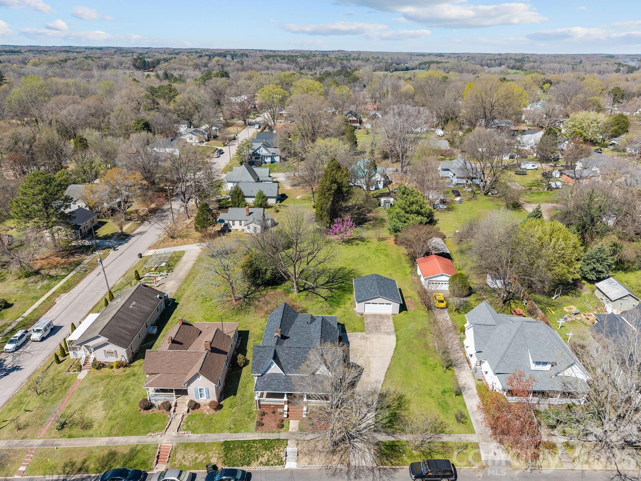 414 S Spencer Avenue — Spencer