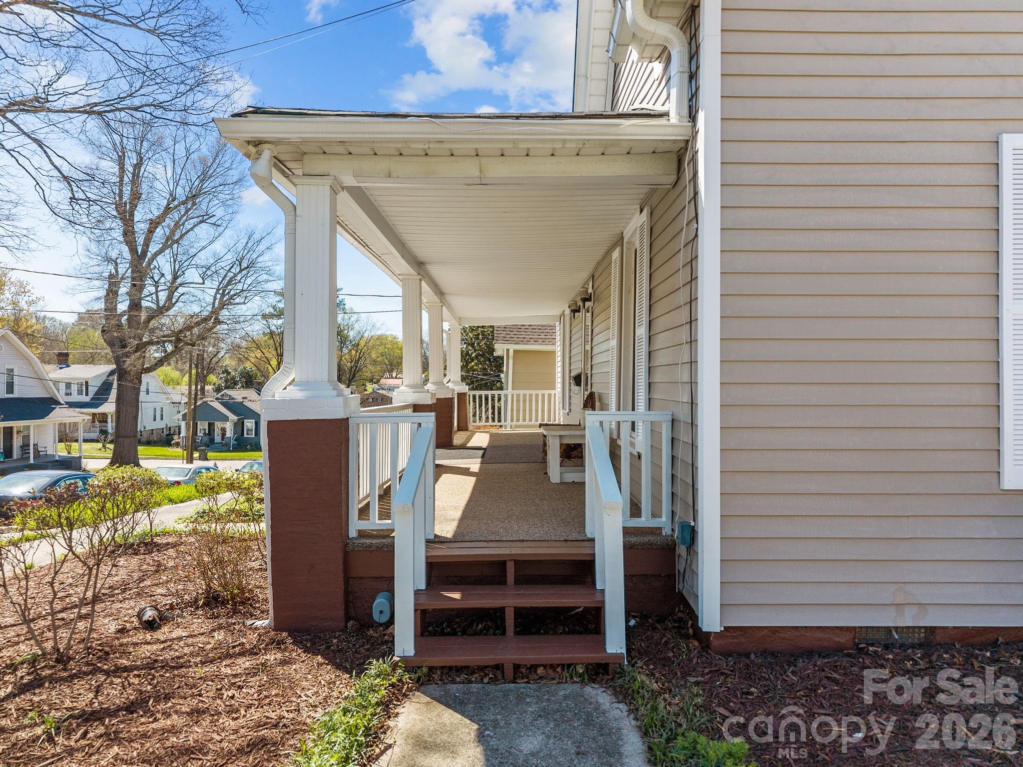 414 S Spencer Avenue — Spencer