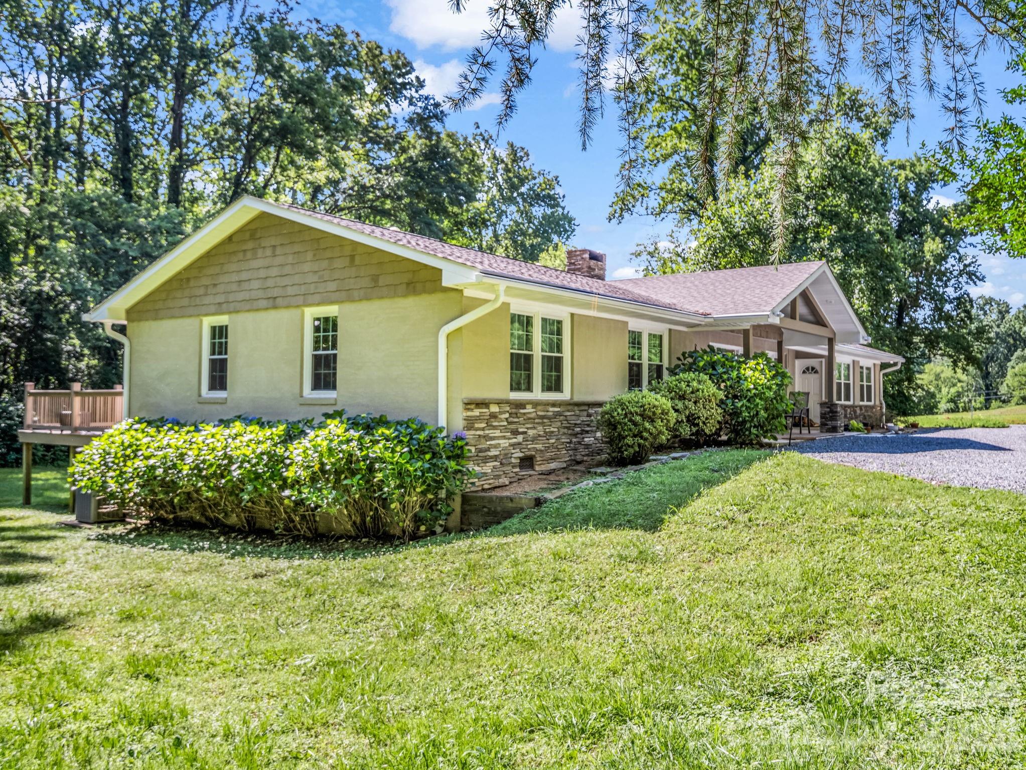 260 Warrior Drive — Tryon