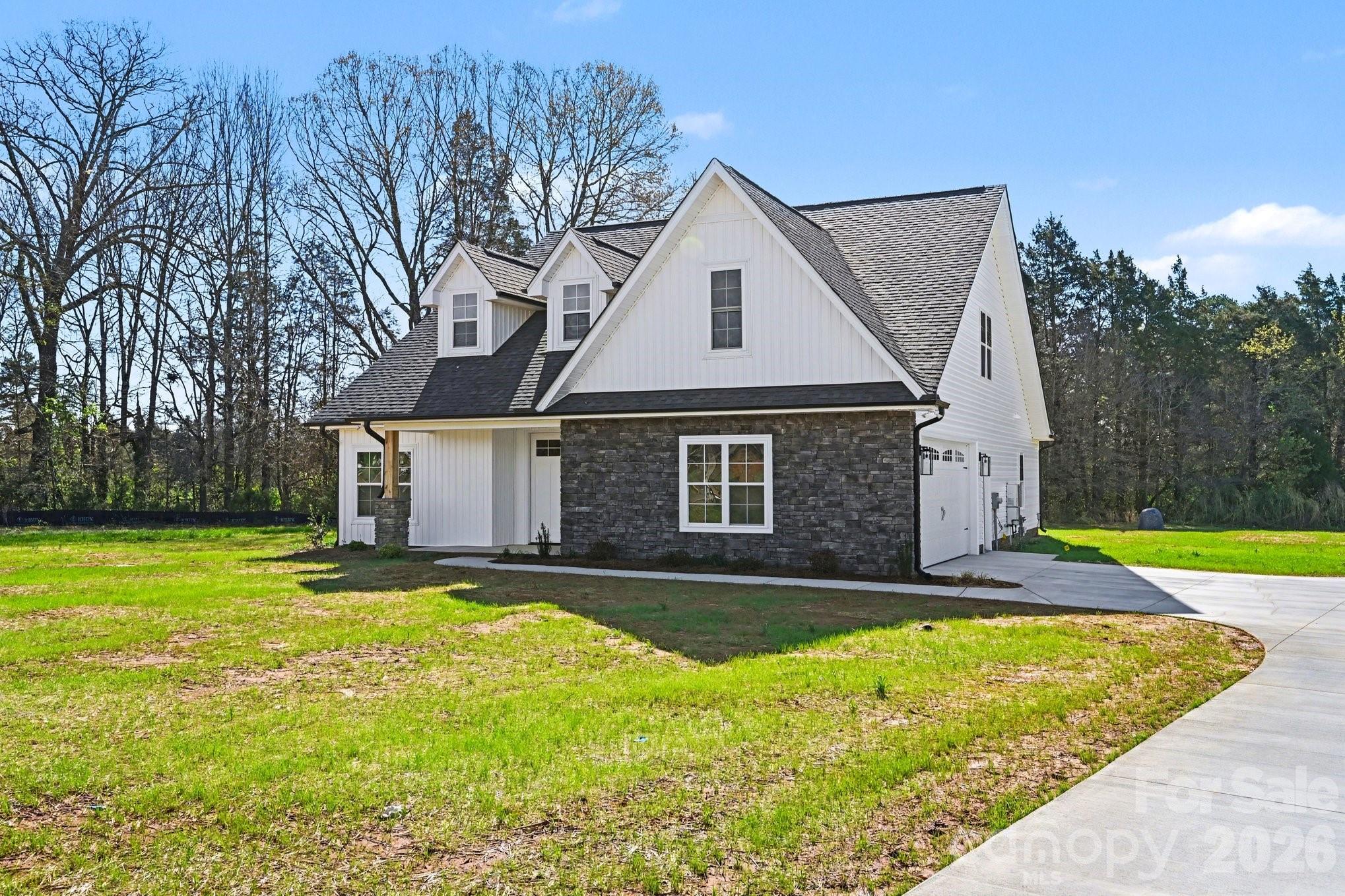 1030 Redbud Way — Salisbury