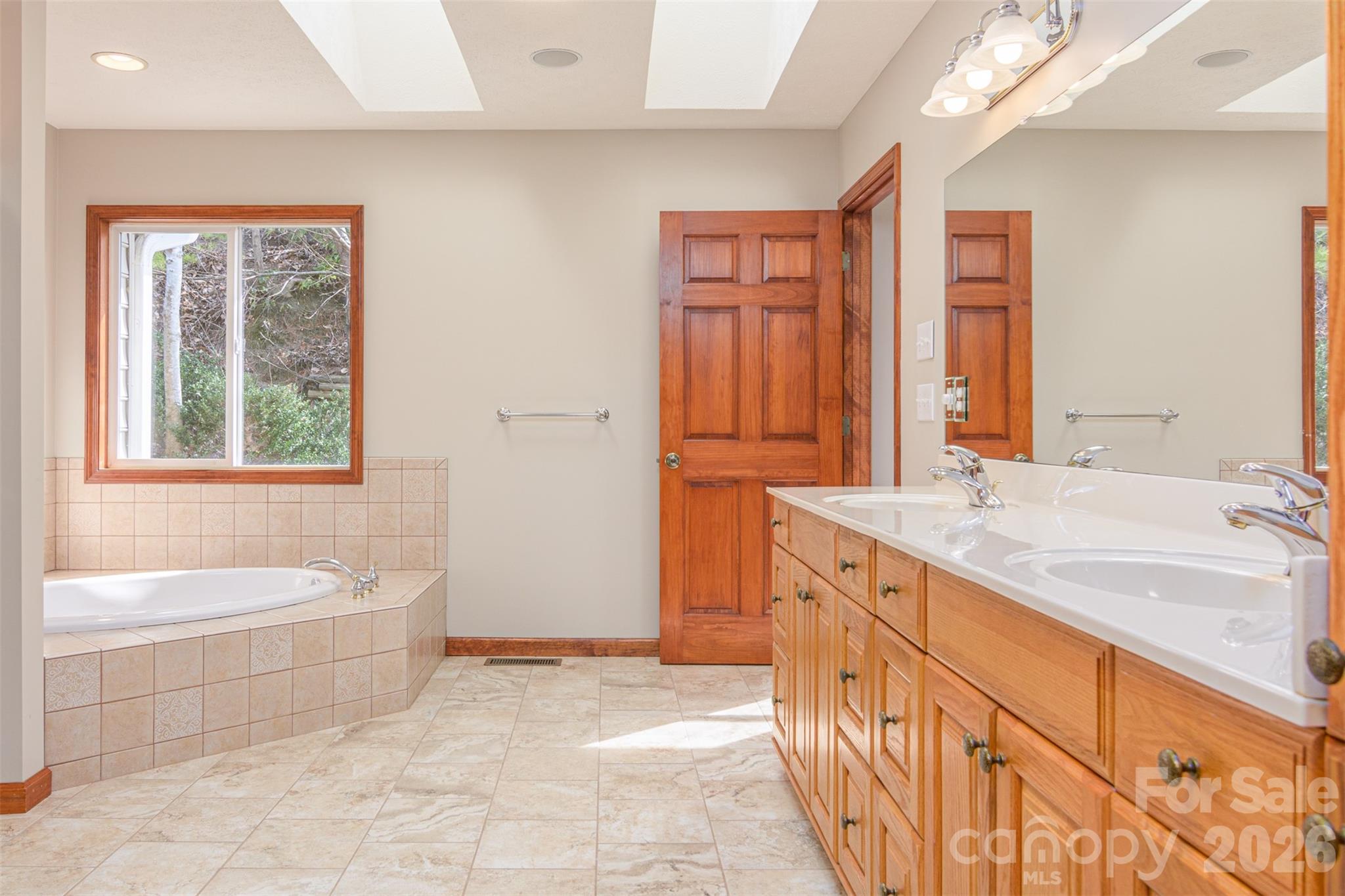 299 Carriage Summitt Way — Hendersonville