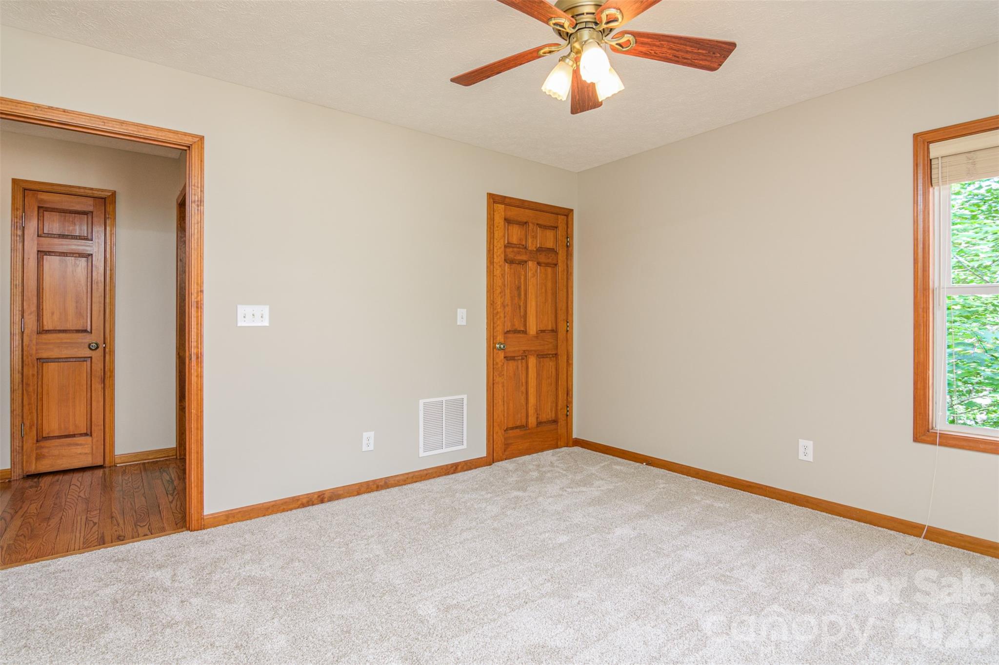 299 Carriage Summitt Way — Hendersonville