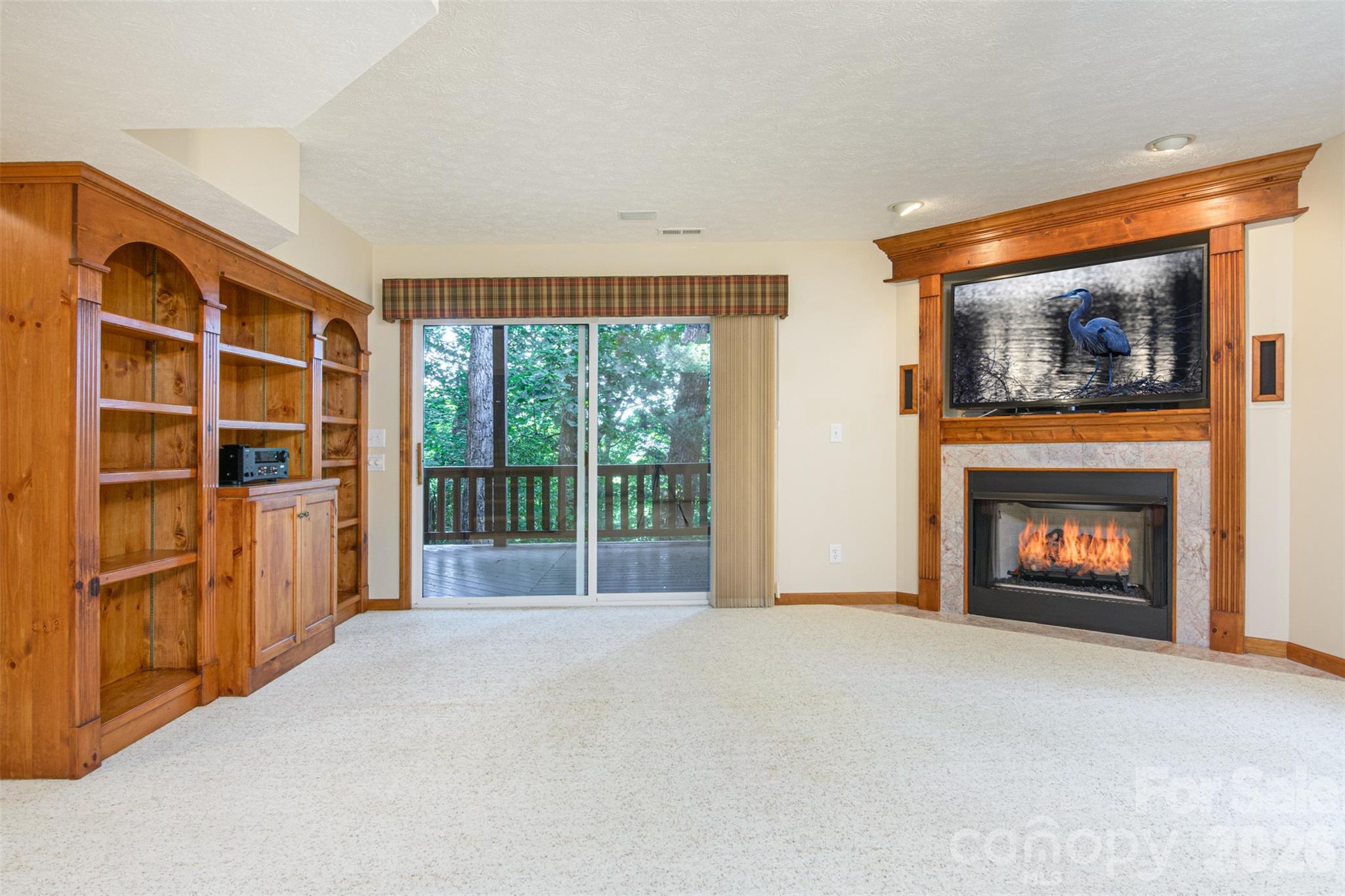 299 Carriage Summitt Way — Hendersonville
