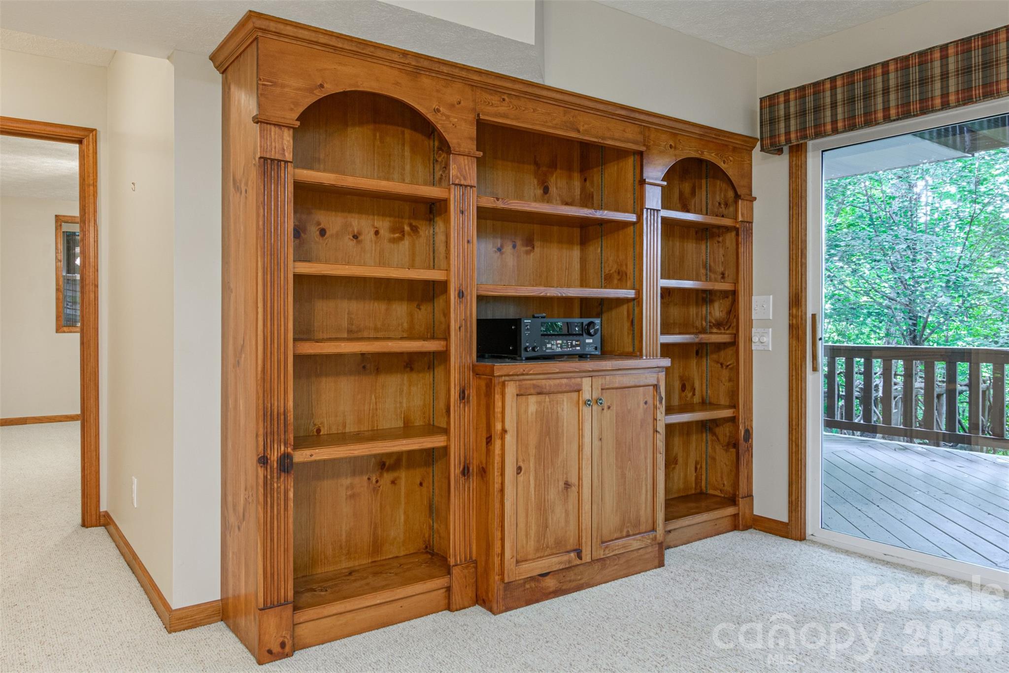 299 Carriage Summitt Way — Hendersonville