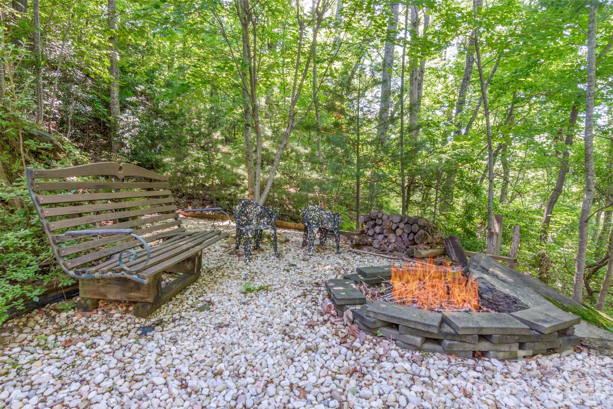 299 Carriage Summitt Way — Hendersonville
