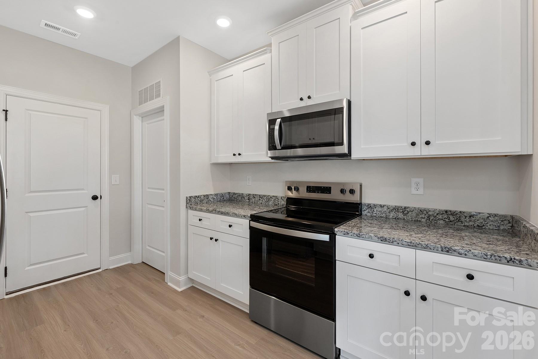 6623 Fairford Drive — Charlotte