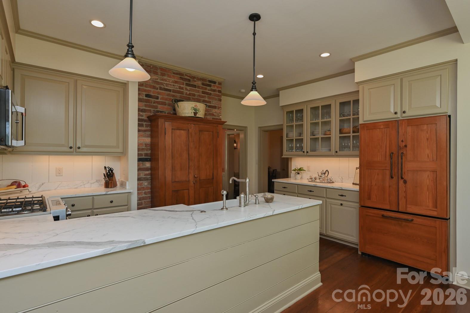 835 Jackson Grove Road — Columbus
