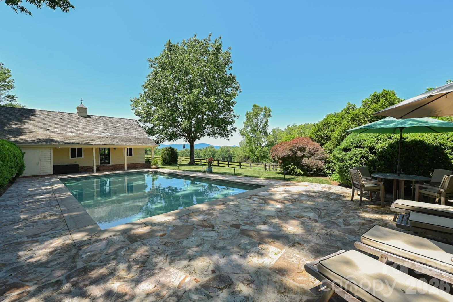 835 Jackson Grove Road — Columbus