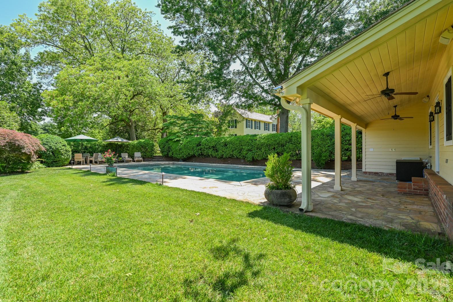 835 Jackson Grove Road — Columbus