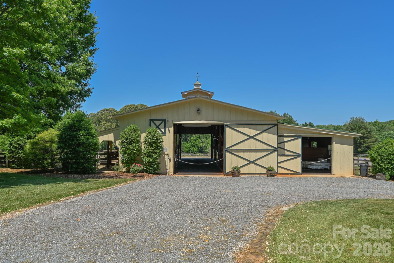835 Jackson Grove Road — Columbus