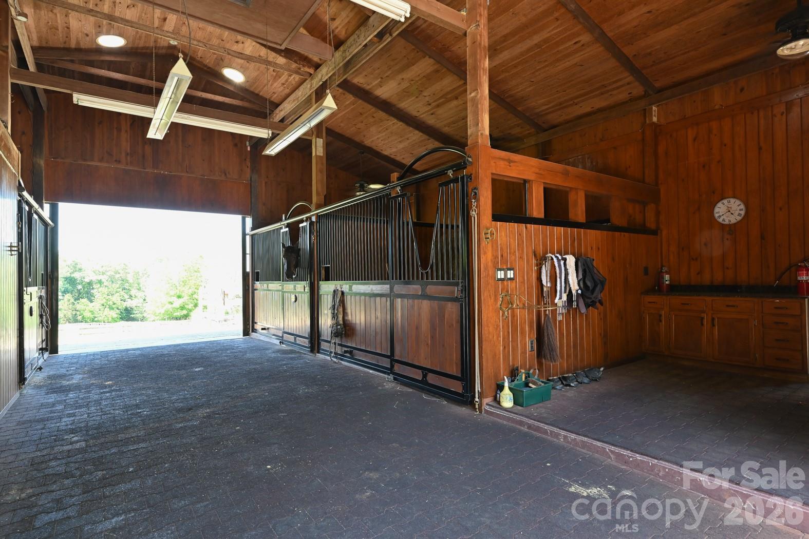 835 Jackson Grove Road — Columbus