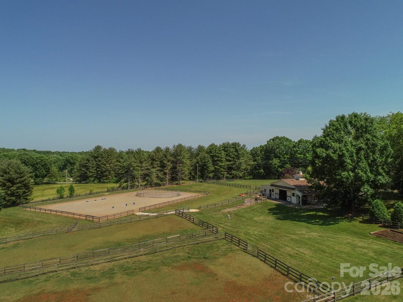 835 Jackson Grove Road — Columbus