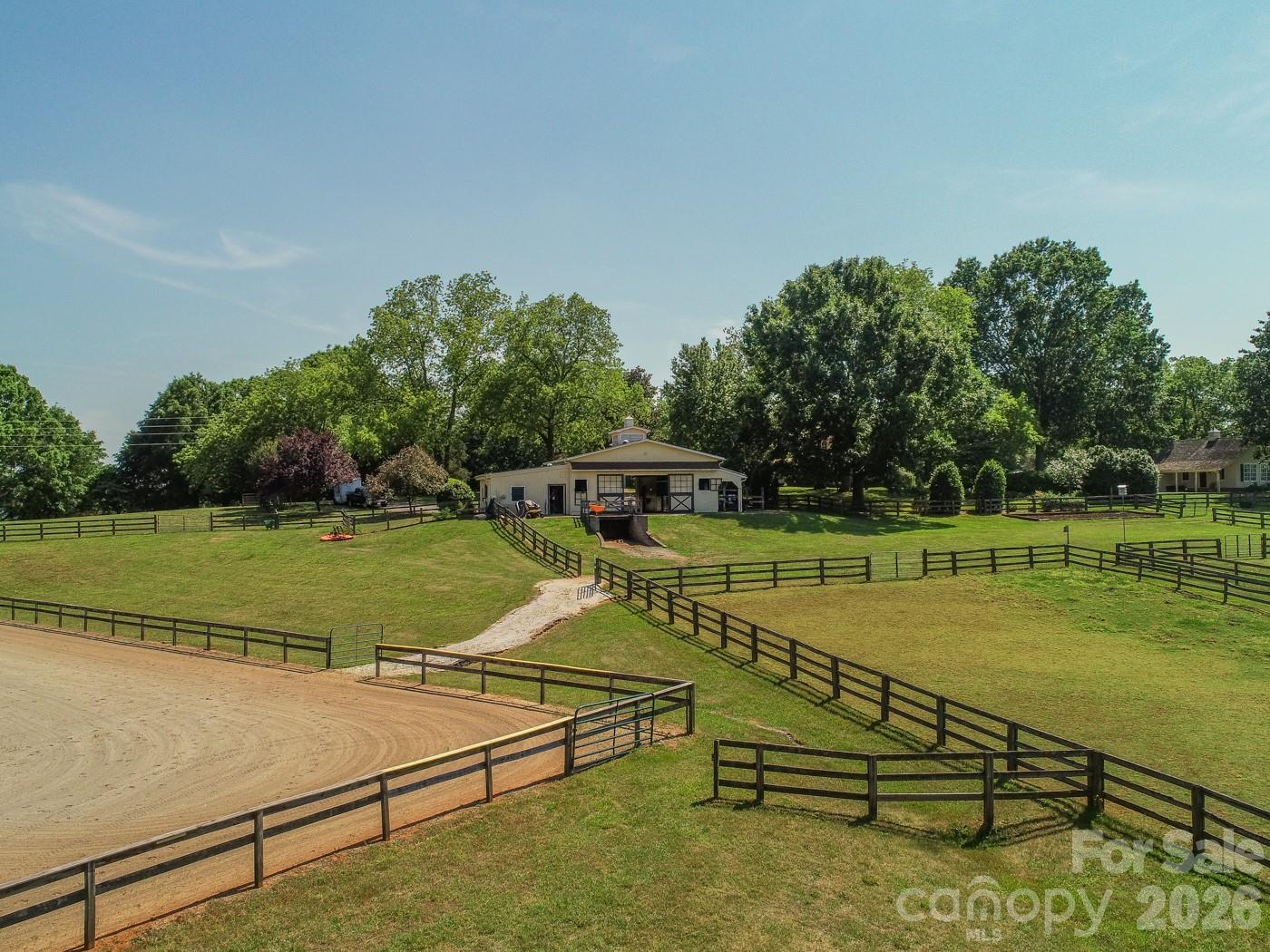 835 Jackson Grove Road — Columbus