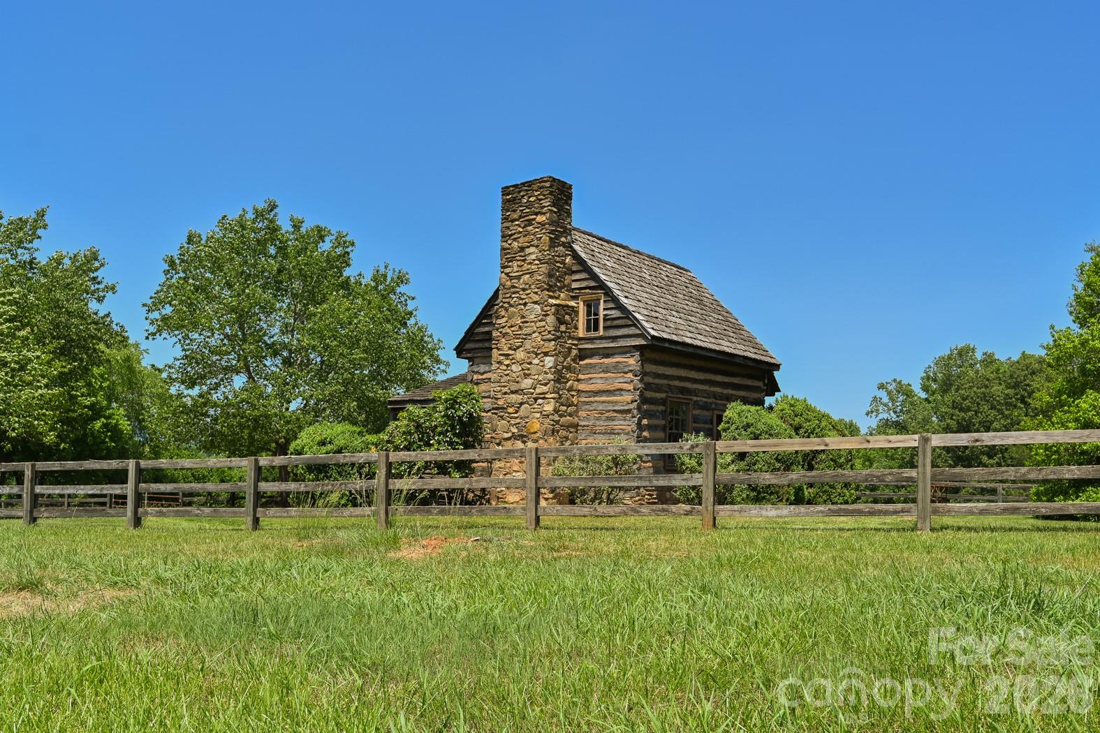 835 Jackson Grove Road — Columbus