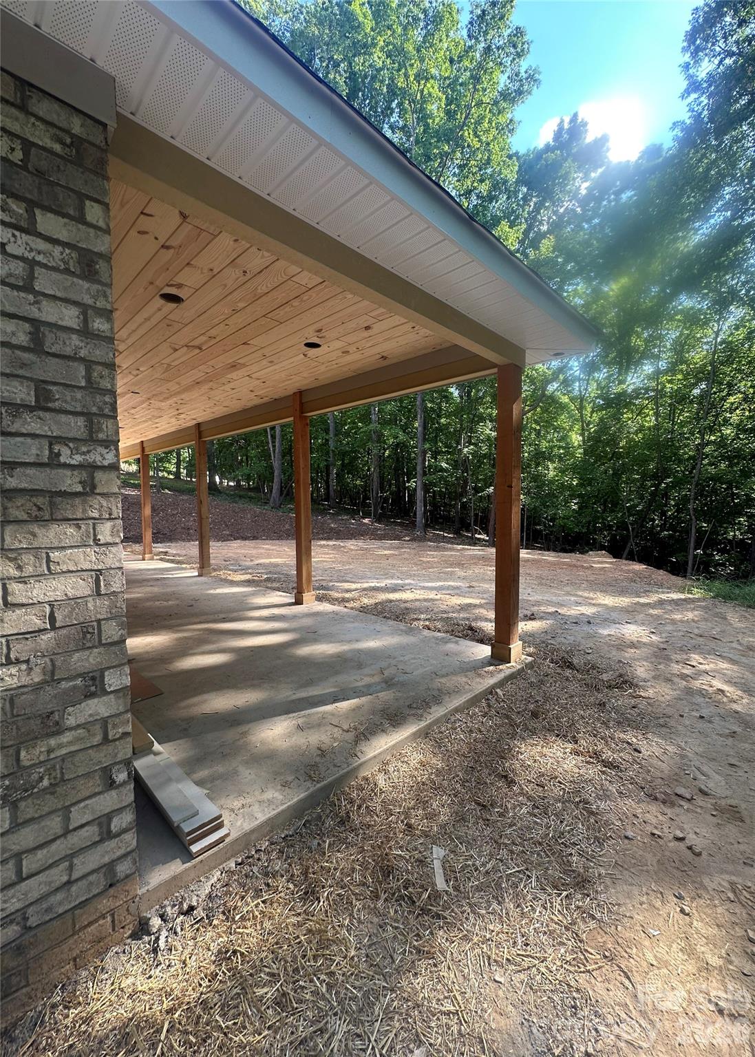 2319 Tanglewood Drive — Albemarle