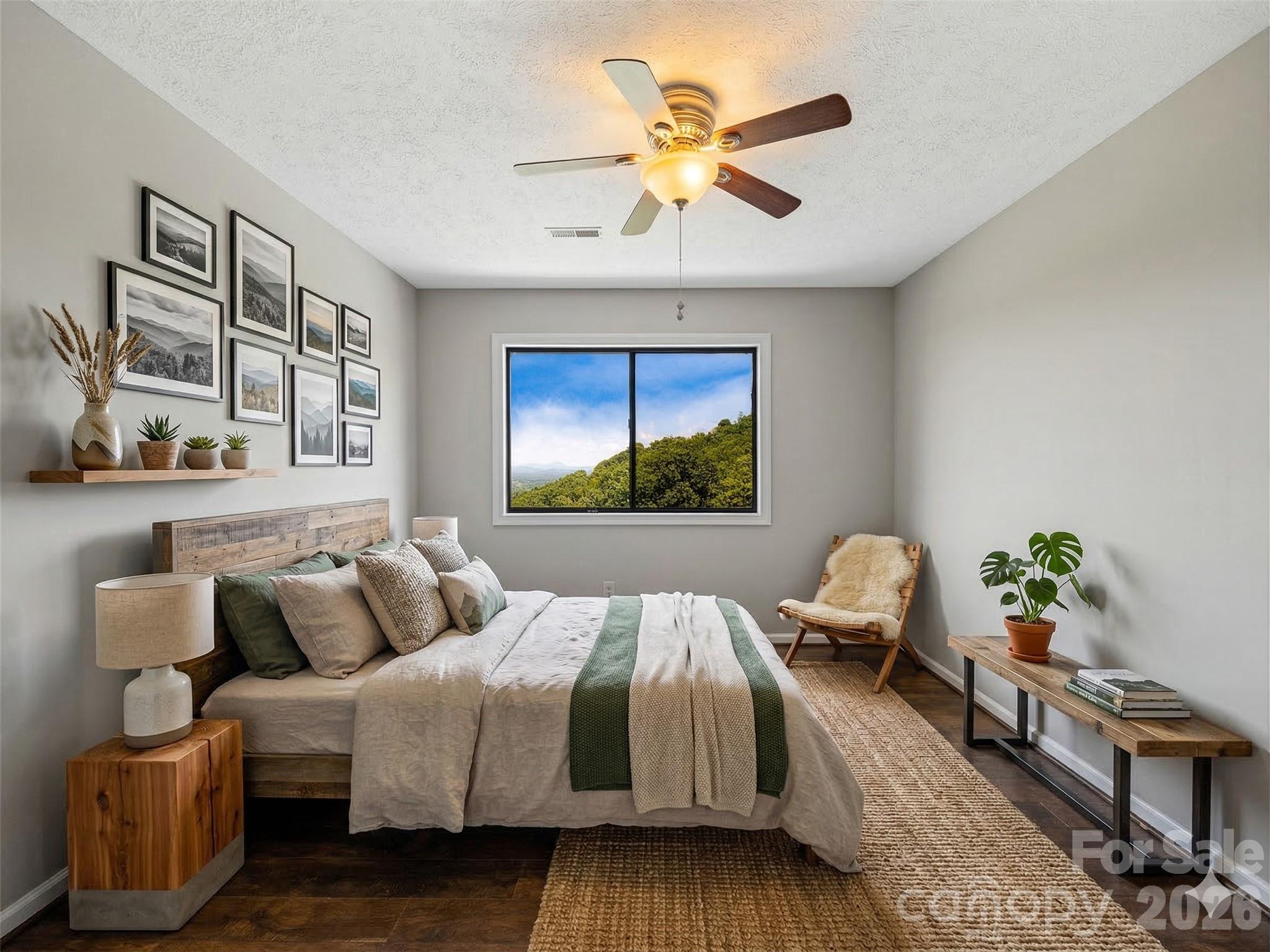 128 Country Ridge Road — Hendersonville