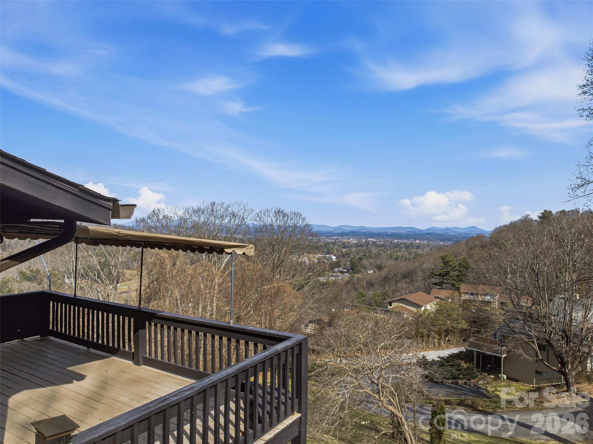 128 Country Ridge Road — Hendersonville