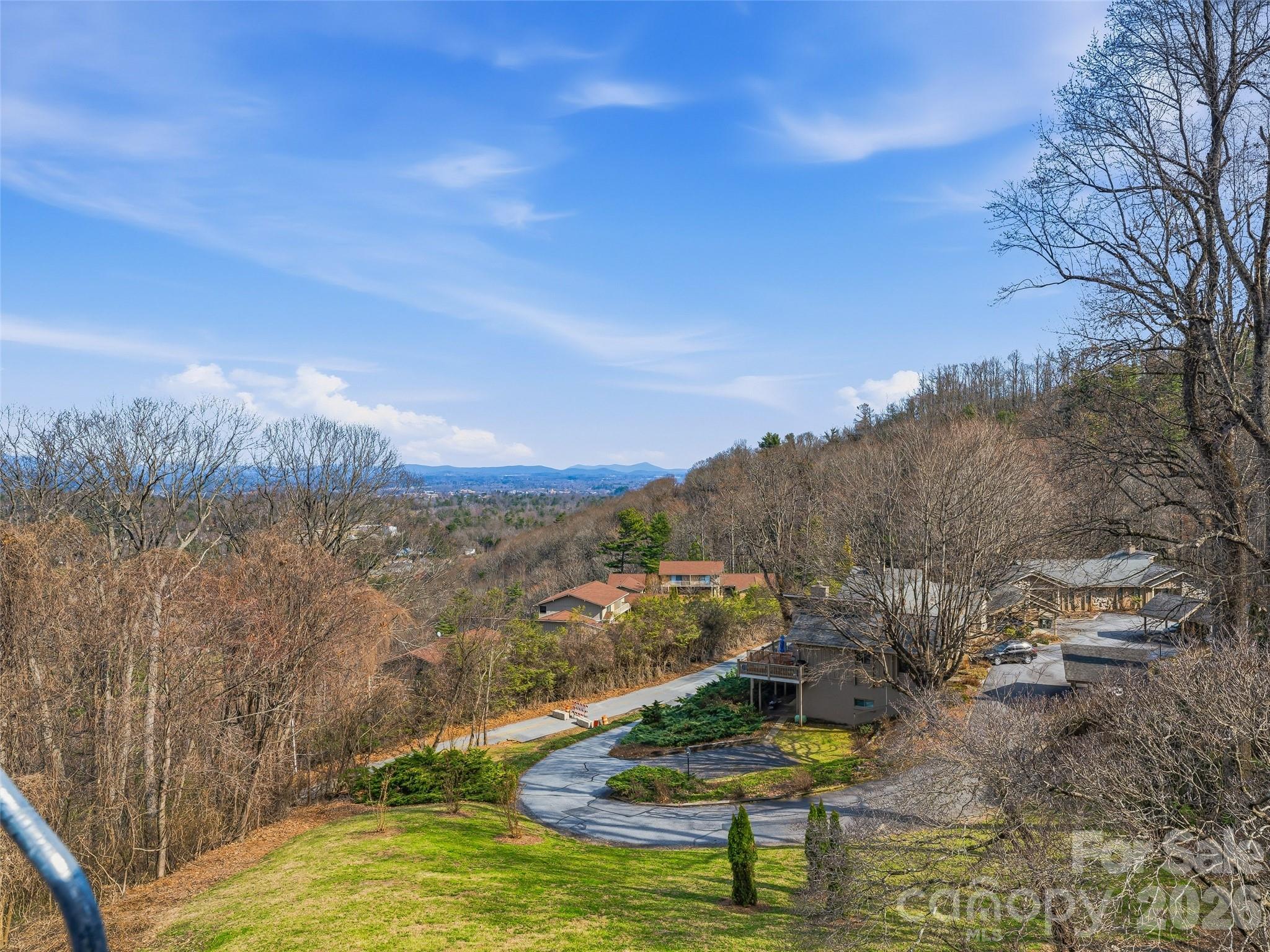 128 Country Ridge Road — Hendersonville