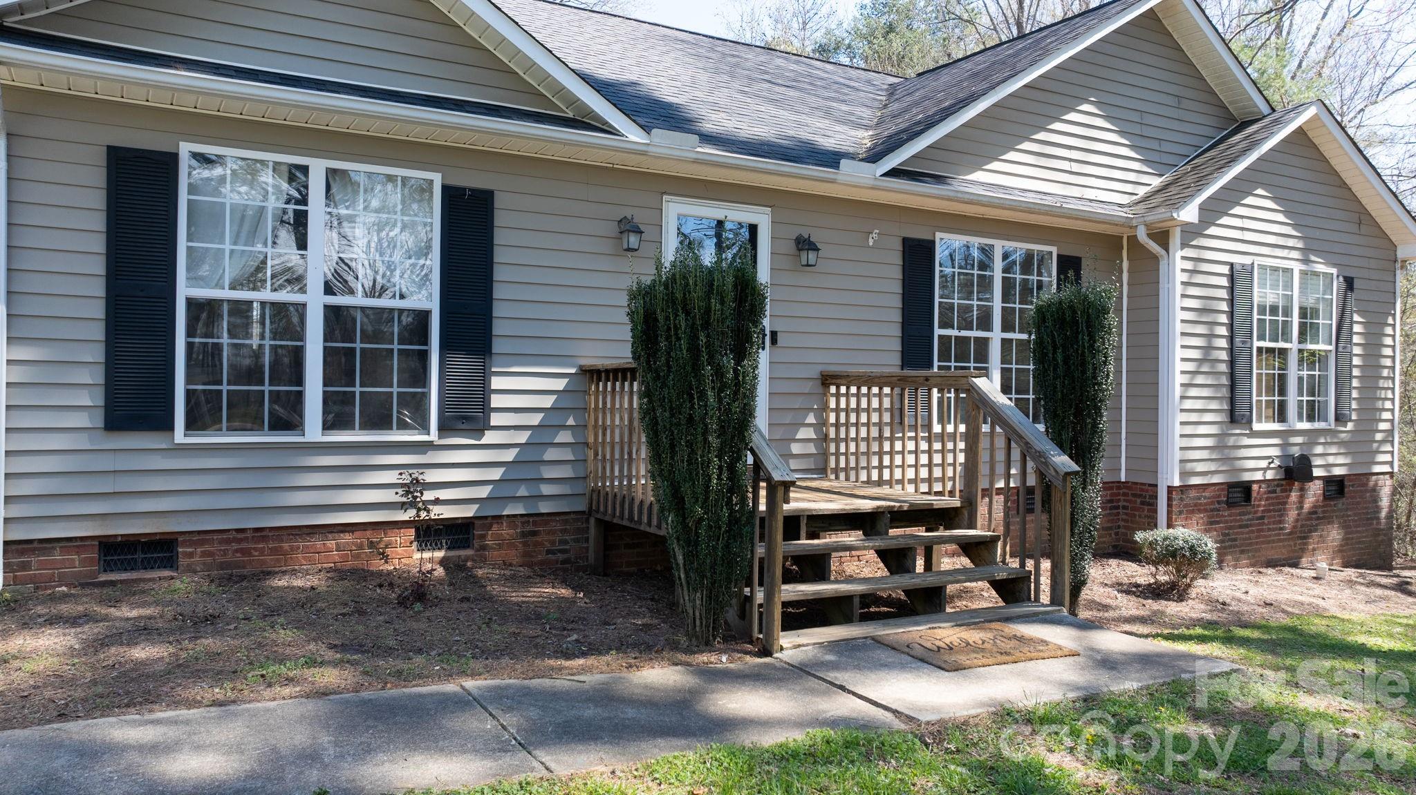 120 Wesley Court — Crouse