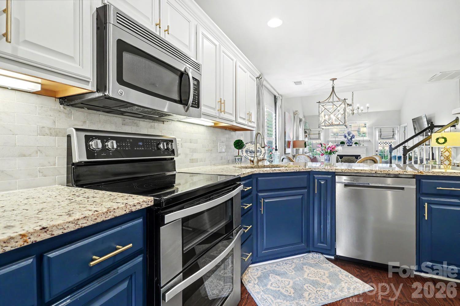 11184 Saintsbury Place — Charlotte